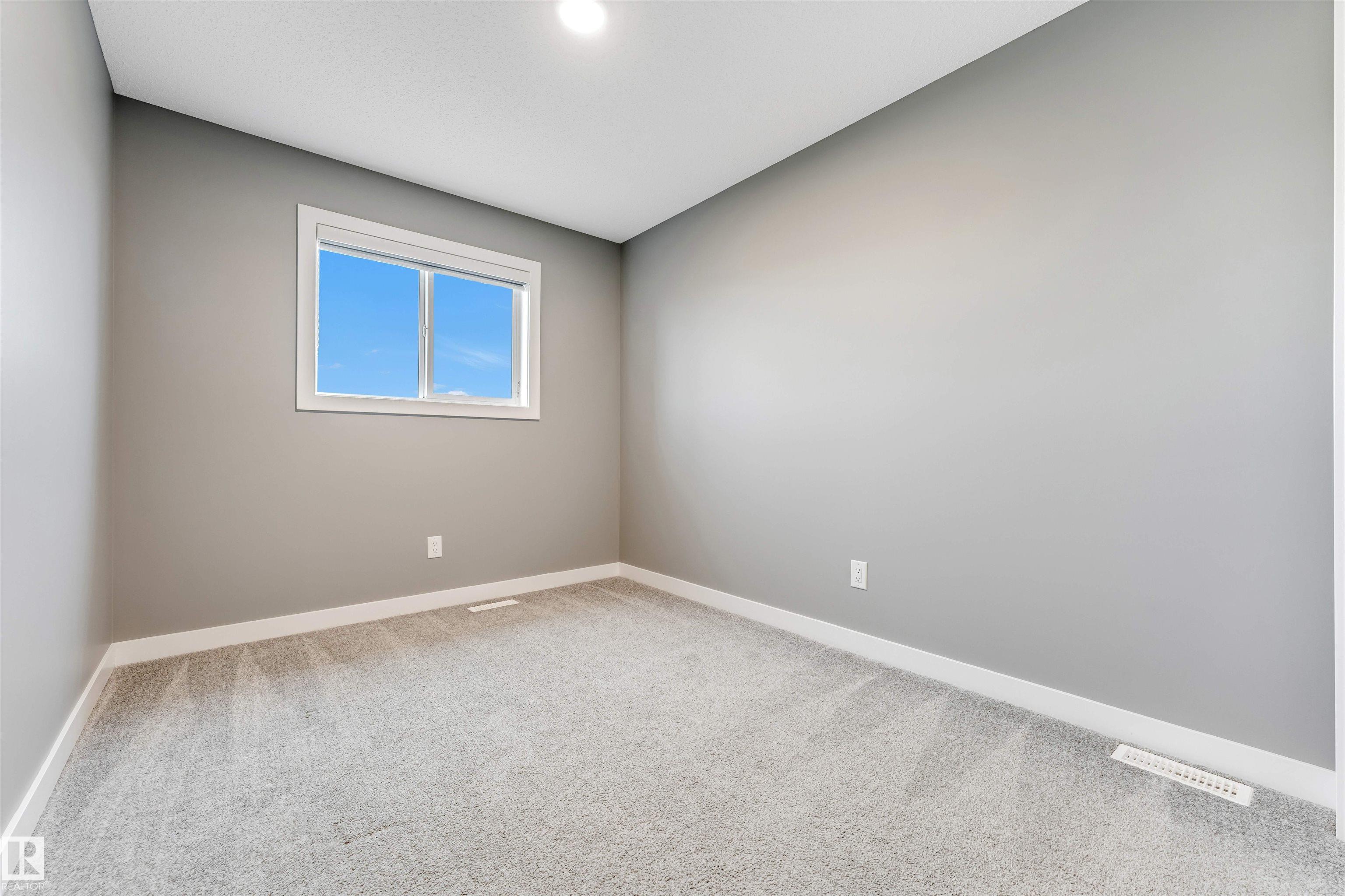 Photo 31 at 3617 2 Street NW, Maple Crest, Edmonton