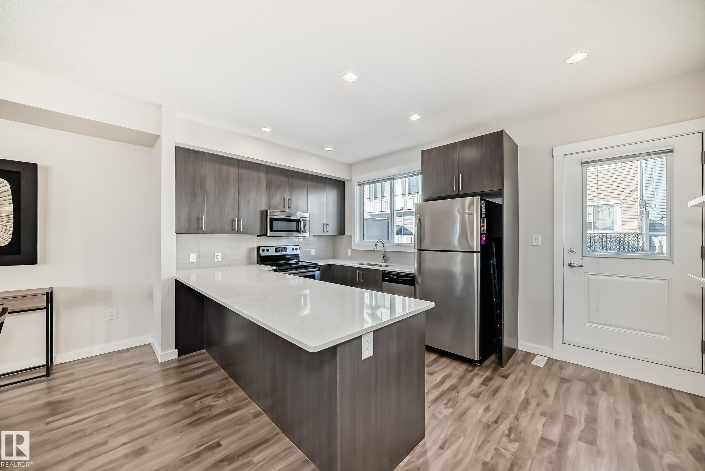 Photo 6 at 60 - 903 Crystallina Nera Way NW, Crystallina Nera West, Edmonton