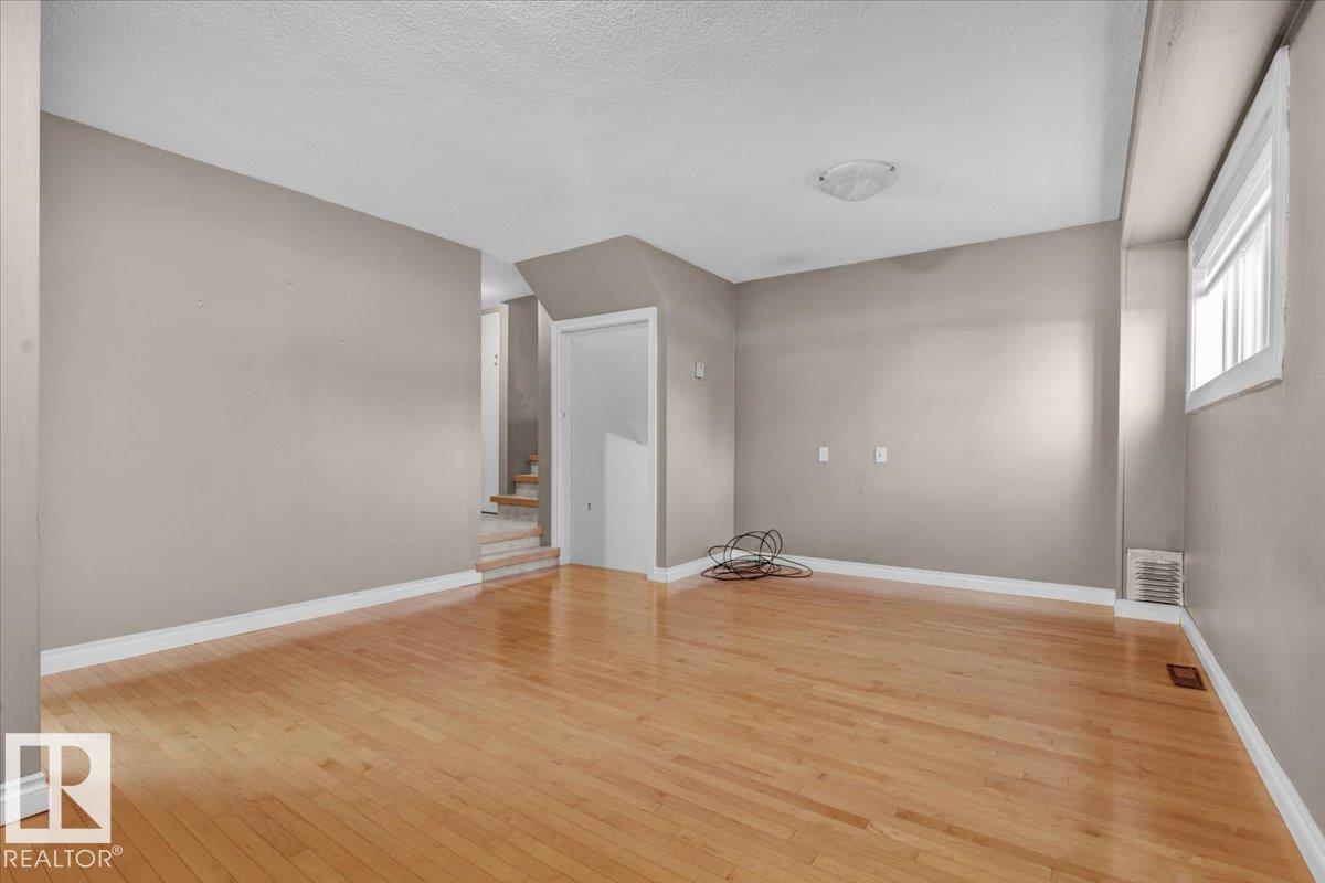 Photo 31 at 9403 62 Street NW, Ottewell, Edmonton