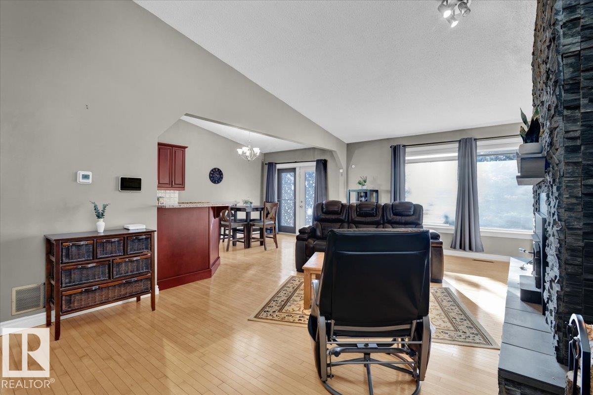 Photo 5 at 9403 62 Street NW, Ottewell, Edmonton