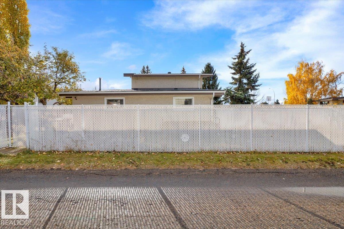 Photo 46 at 9403 62 Street NW, Ottewell, Edmonton