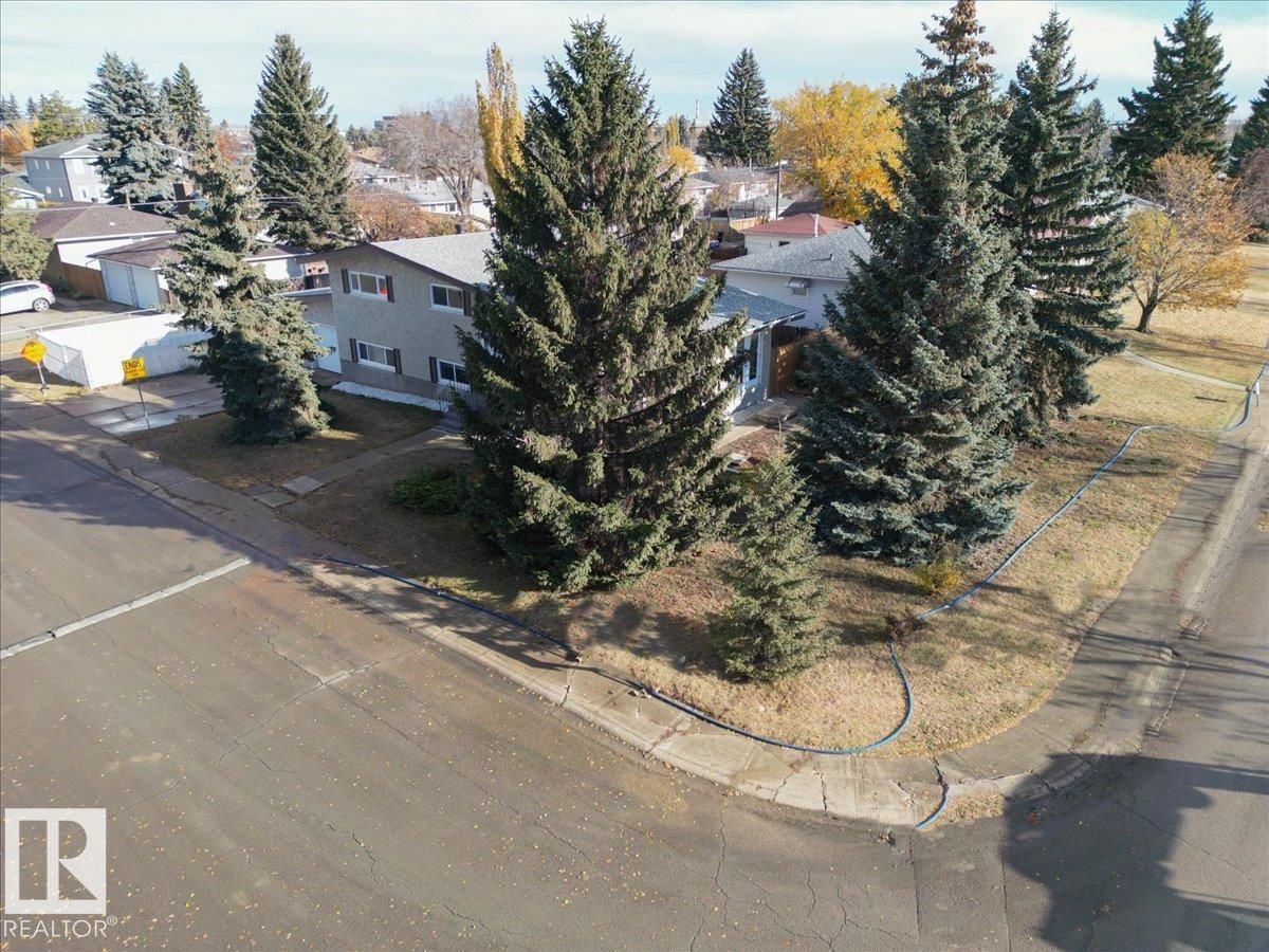 Photo 49 at 9403 62 Street NW, Ottewell, Edmonton