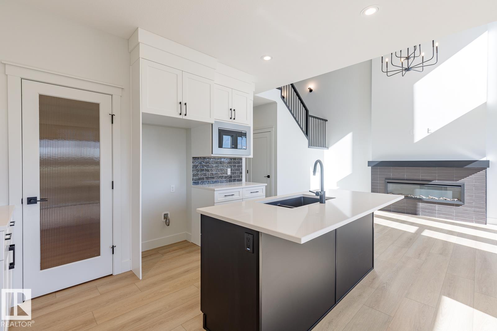 Photo 3 at 1603 157 Street SW, Glenridding Ravine, Edmonton