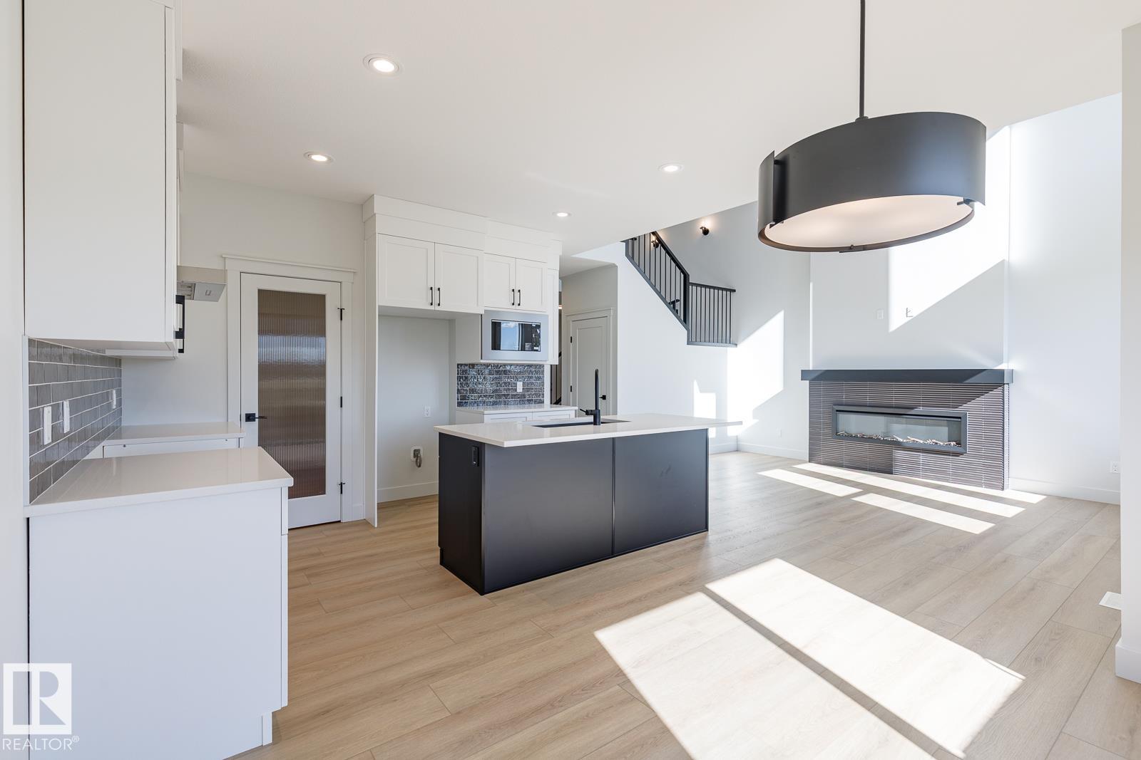 Photo 4 at 1603 157 Street SW, Glenridding Ravine, Edmonton