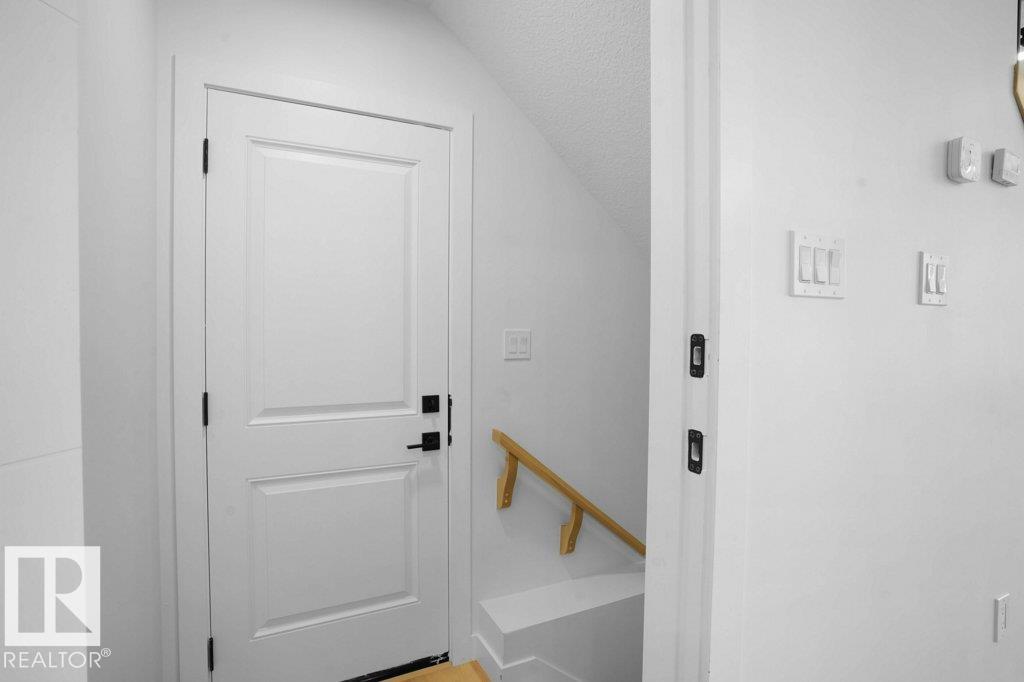 Photo 16 at 10946 62 Avenue NW, Parkallen, Edmonton