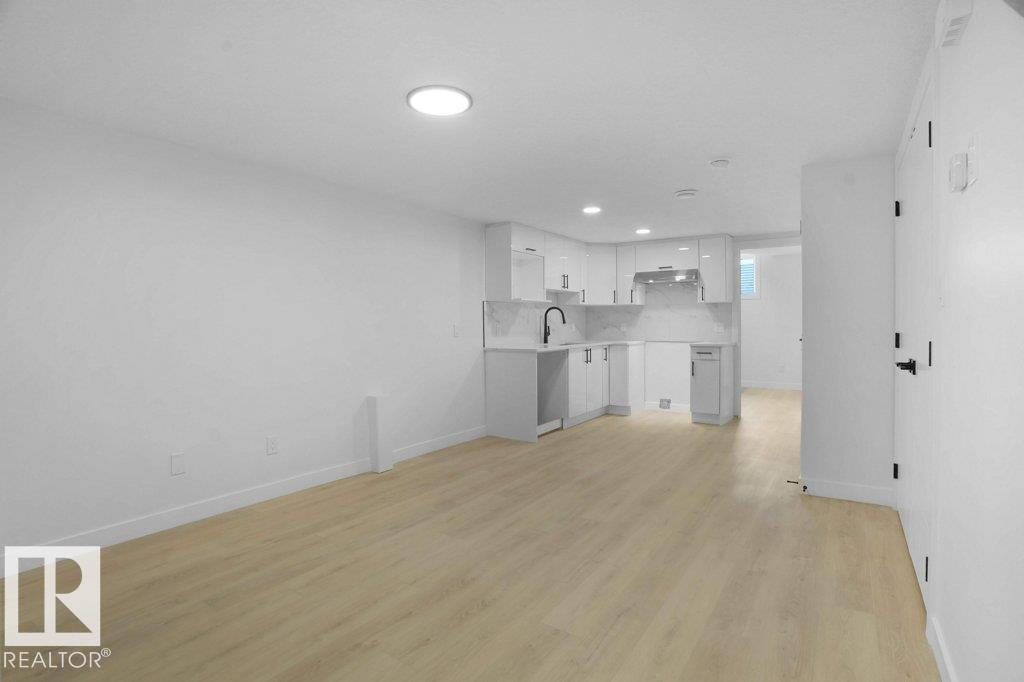 Photo 31 at 10946 62 Avenue NW, Parkallen, Edmonton