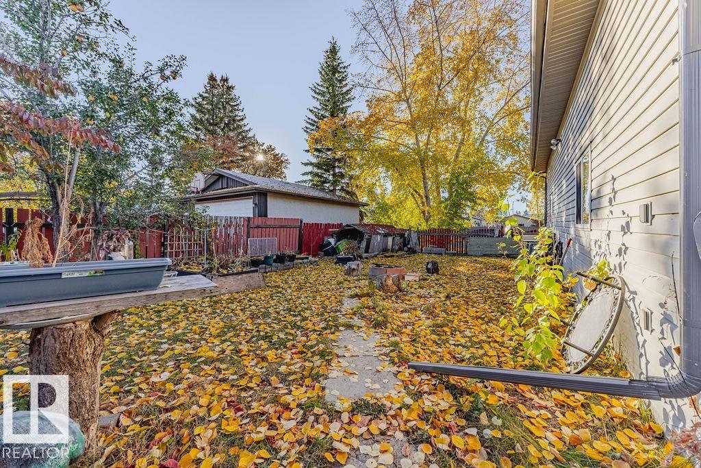 Photo 9 at 10309 167a Avenue NW, Baturyn, Edmonton