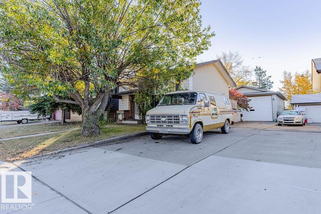 Photo 10 at 10309 167a Avenue NW, Baturyn, Edmonton