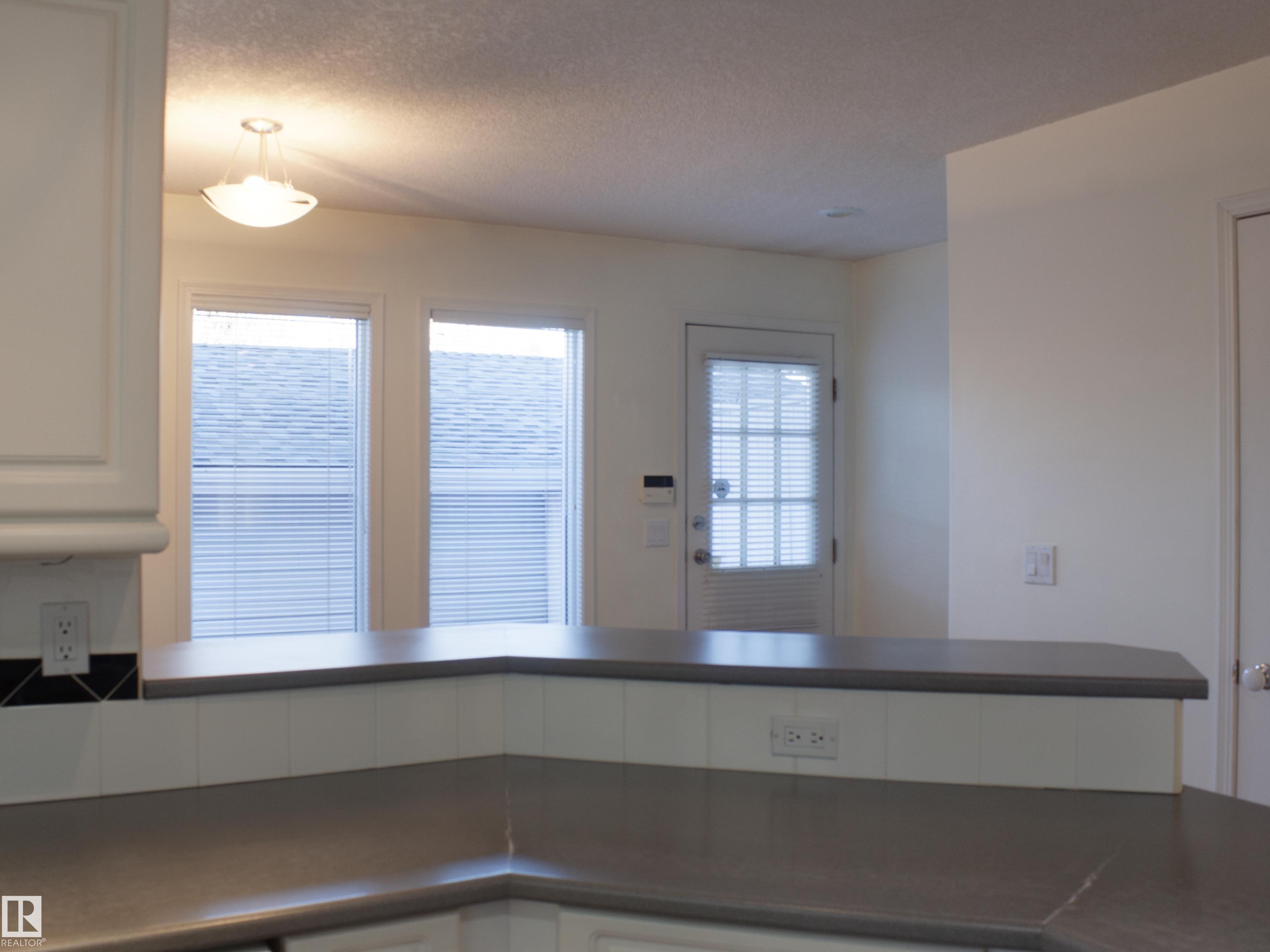 Photo 20 at 9130 77 Avenue NW, King Edward Park, Edmonton