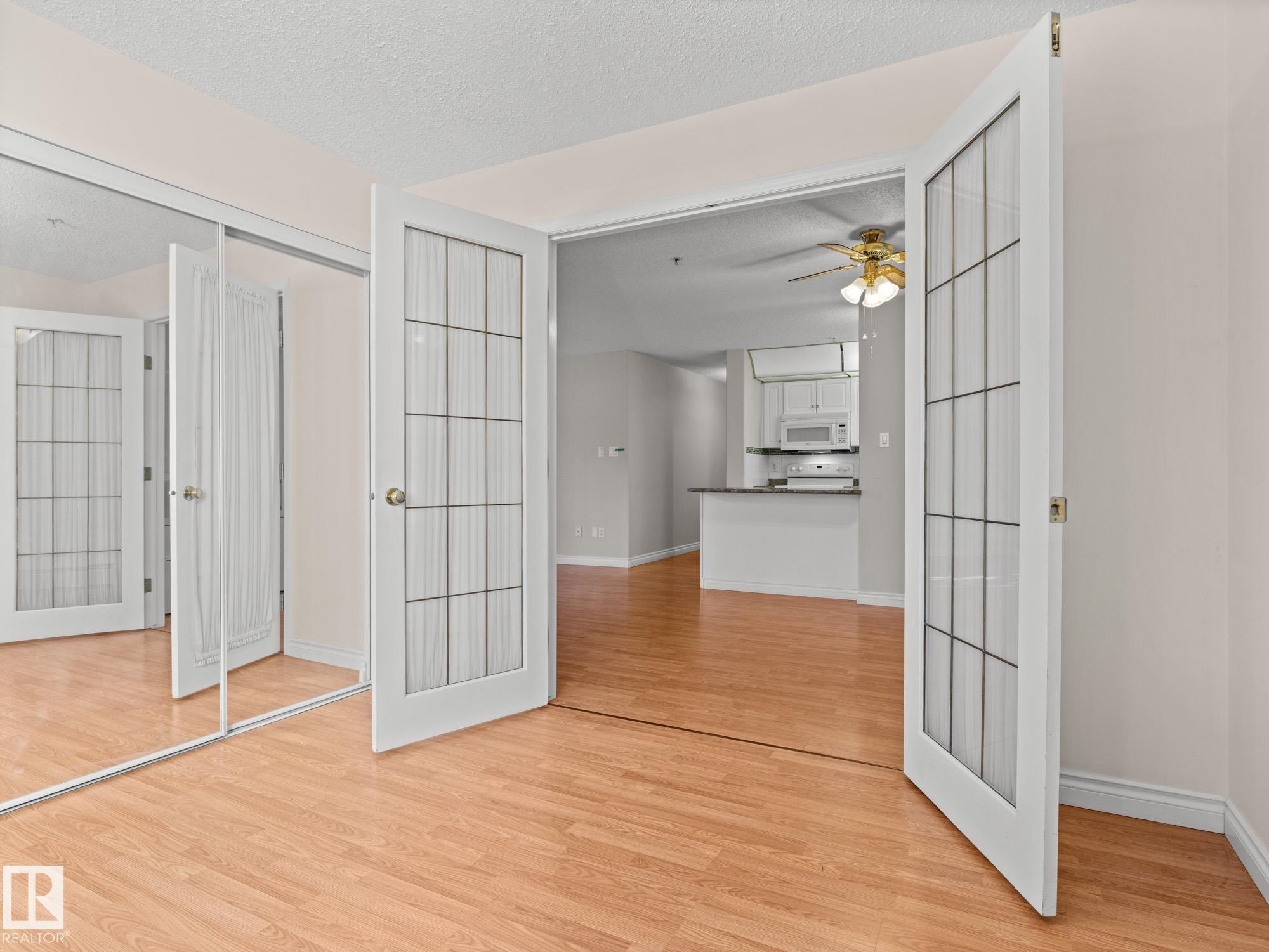 Photo 12 at 126 - 10511 42 Avenue NW, Rideau Park, Edmonton