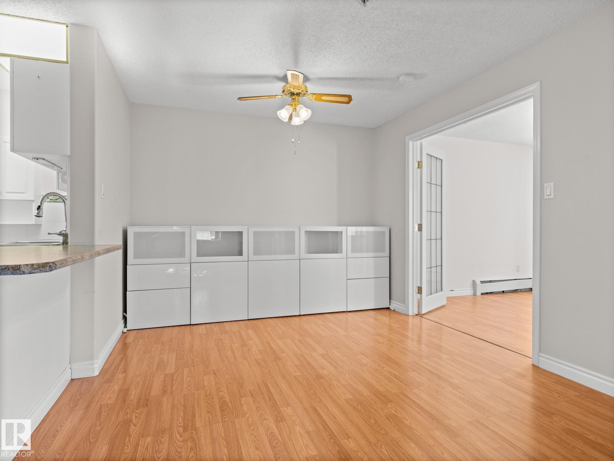 Photo 8 at 126 - 10511 42 Avenue NW, Rideau Park, Edmonton