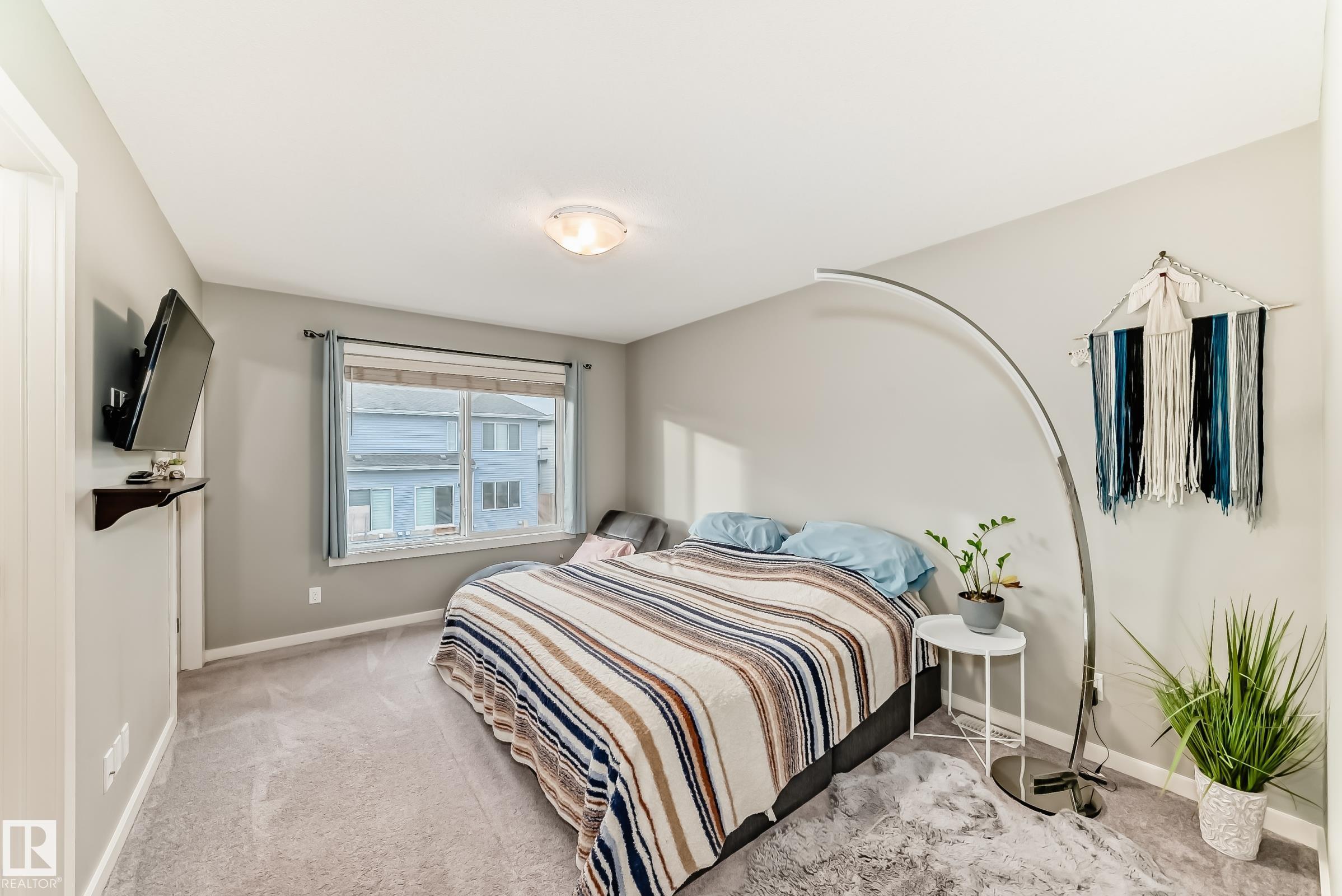 Photo 21 at 233 40a Avenue NW, Maple Crest, Edmonton