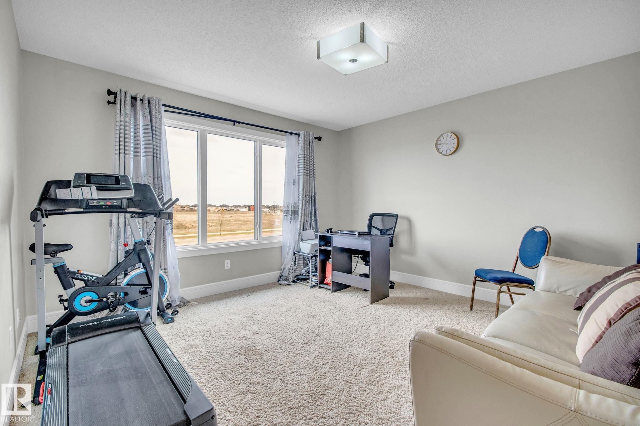 Photo 16 at 16404 12 Avenue SW, Glenridding Heights, Edmonton