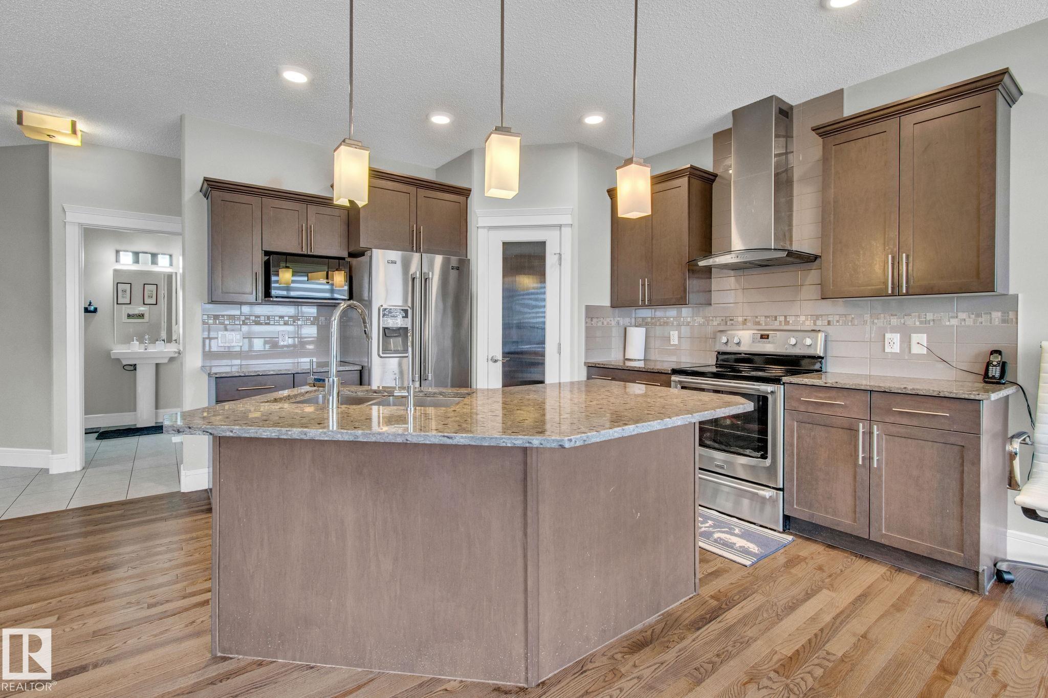 Photo 6 at 16404 12 Avenue SW, Glenridding Heights, Edmonton