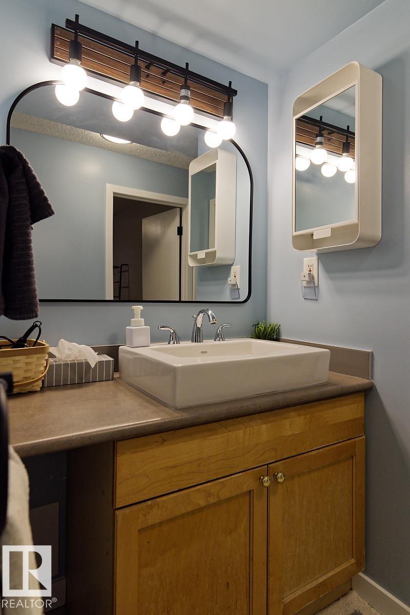 Photo 14 at 105 - 11217 103 Avenue NW, Wîhkwêntôwin, Edmonton