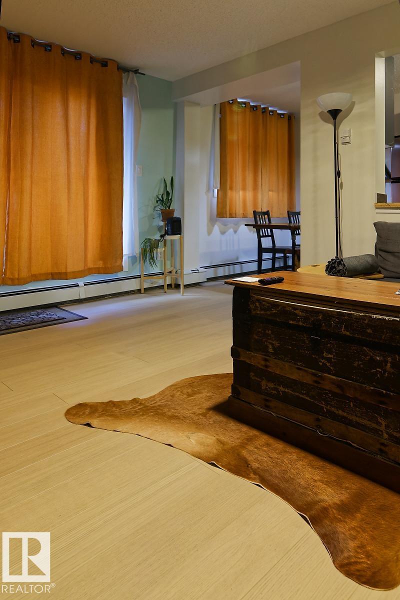 Photo 3 at 105 - 11217 103 Avenue NW, Wîhkwêntôwin, Edmonton