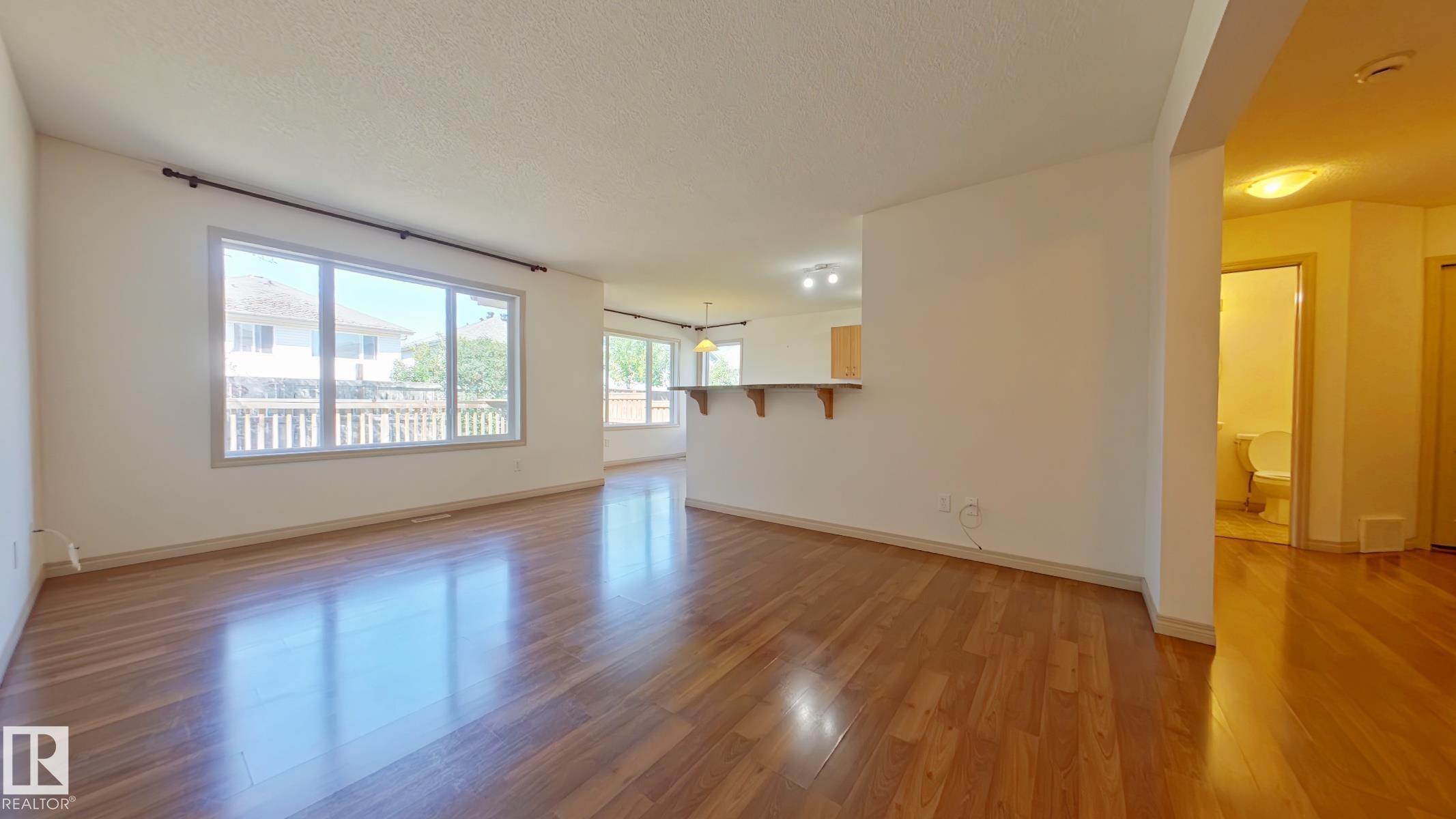 Picture for 11712 13 AV SW
