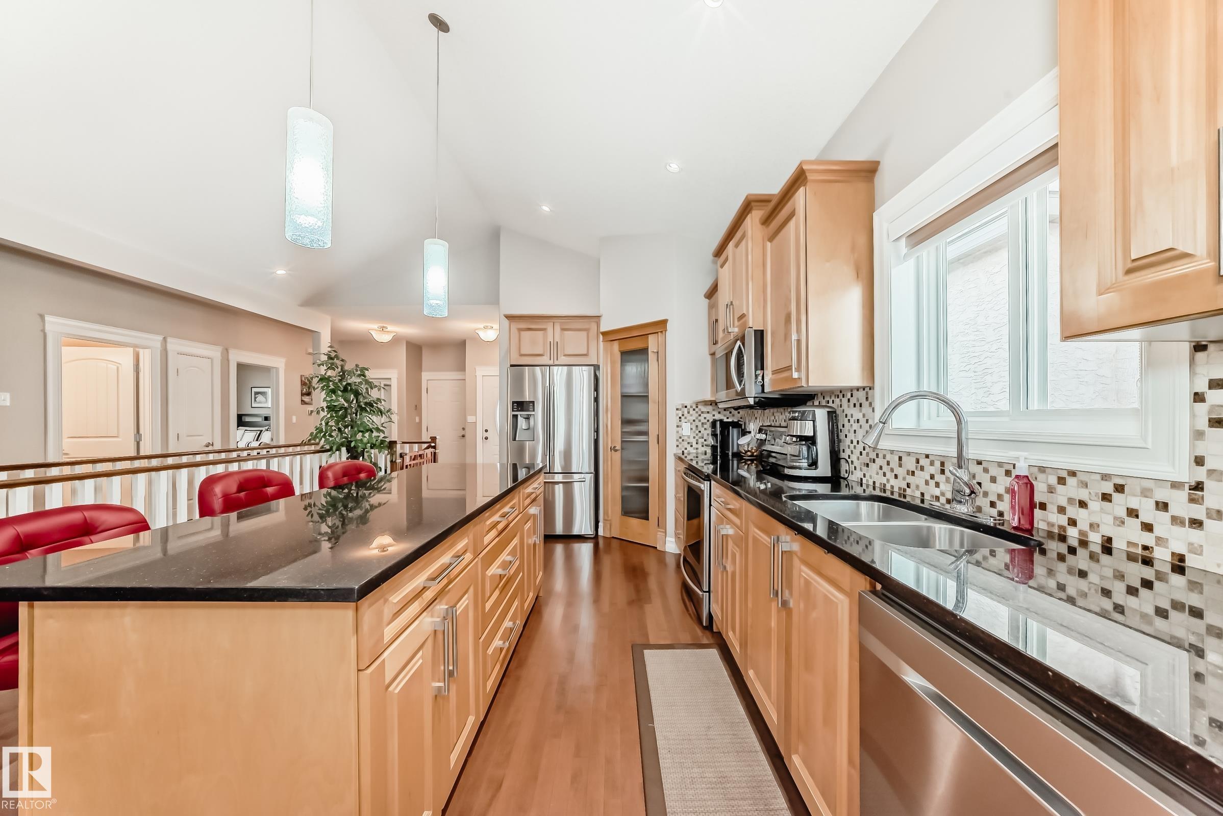 Photo 12 at 17052 71 Street NW, Schonsee, Edmonton