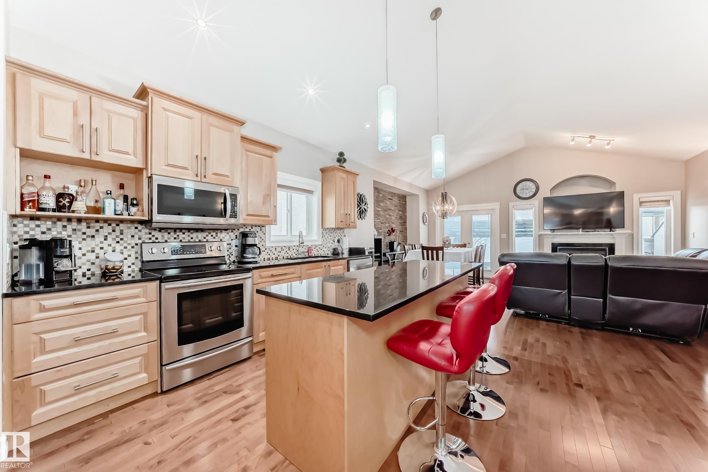 Photo 16 at 17052 71 Street NW, Schonsee, Edmonton