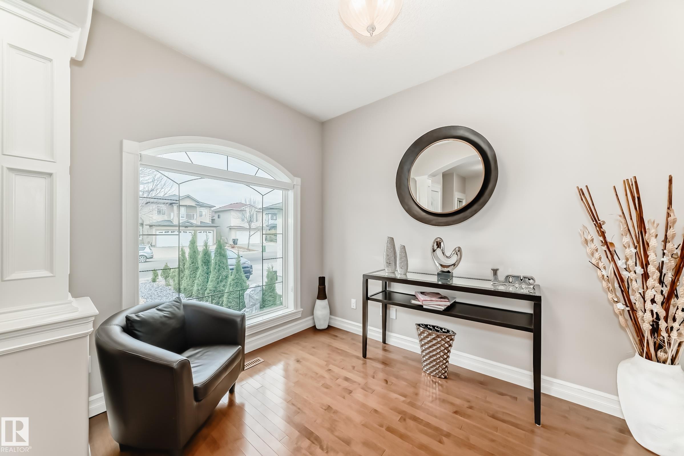 Photo 5 at 17052 71 Street NW, Schonsee, Edmonton