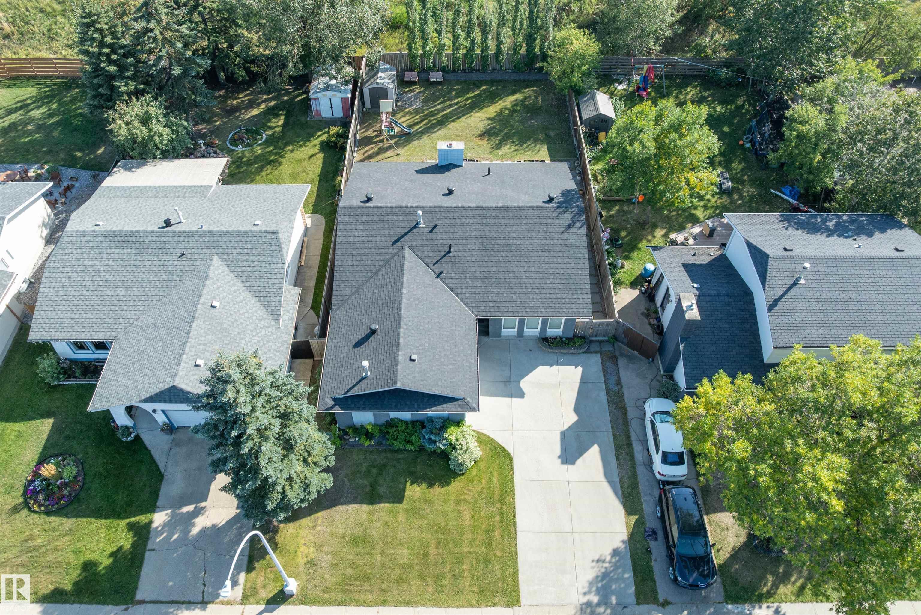 18211 80 Avenue NW, Aldergrove, Edmonton 