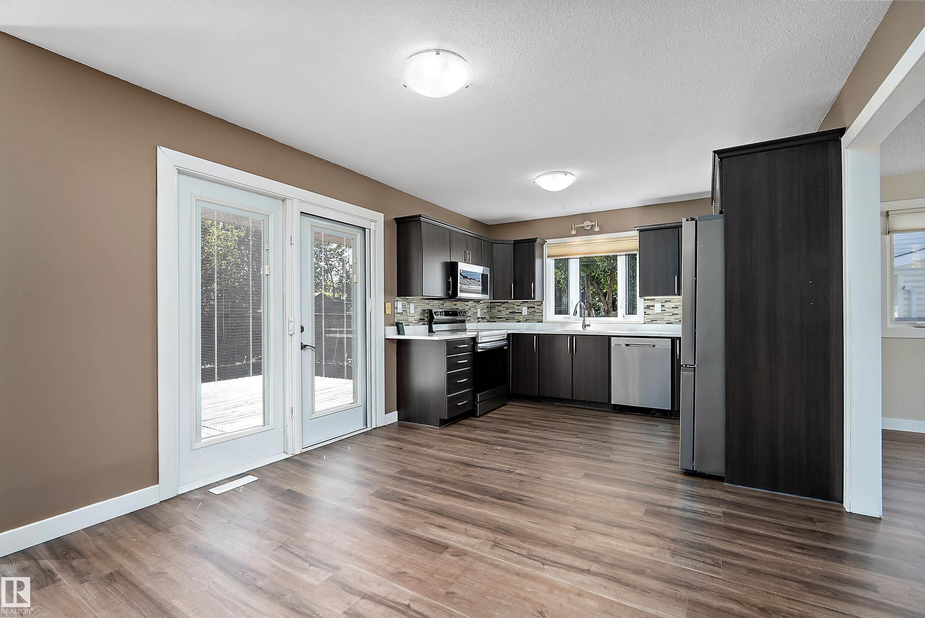 Photo 8 at 18211 80 Avenue NW, Aldergrove, Edmonton