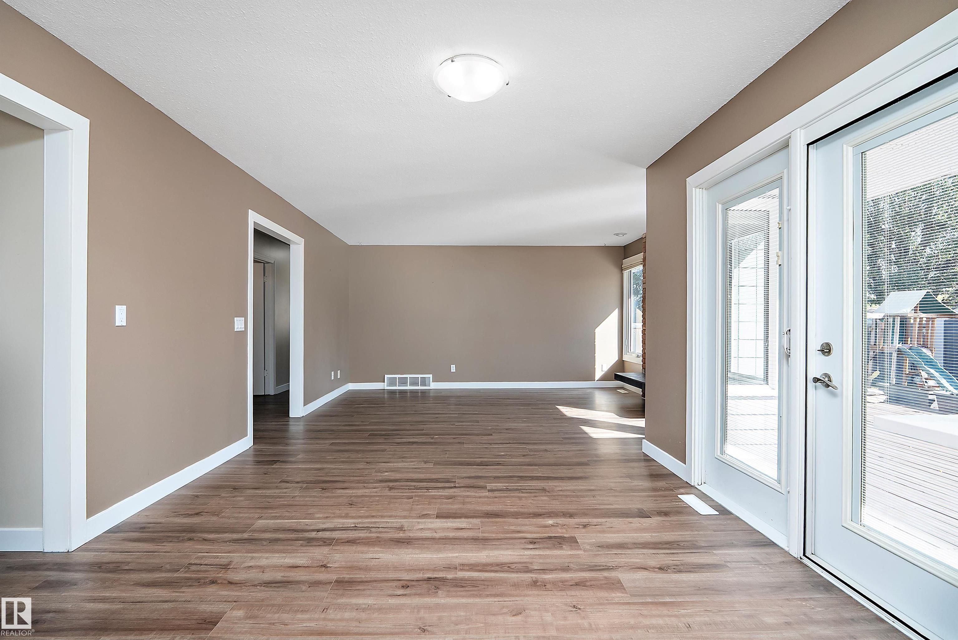 Photo 9 at 18211 80 Avenue NW, Aldergrove, Edmonton