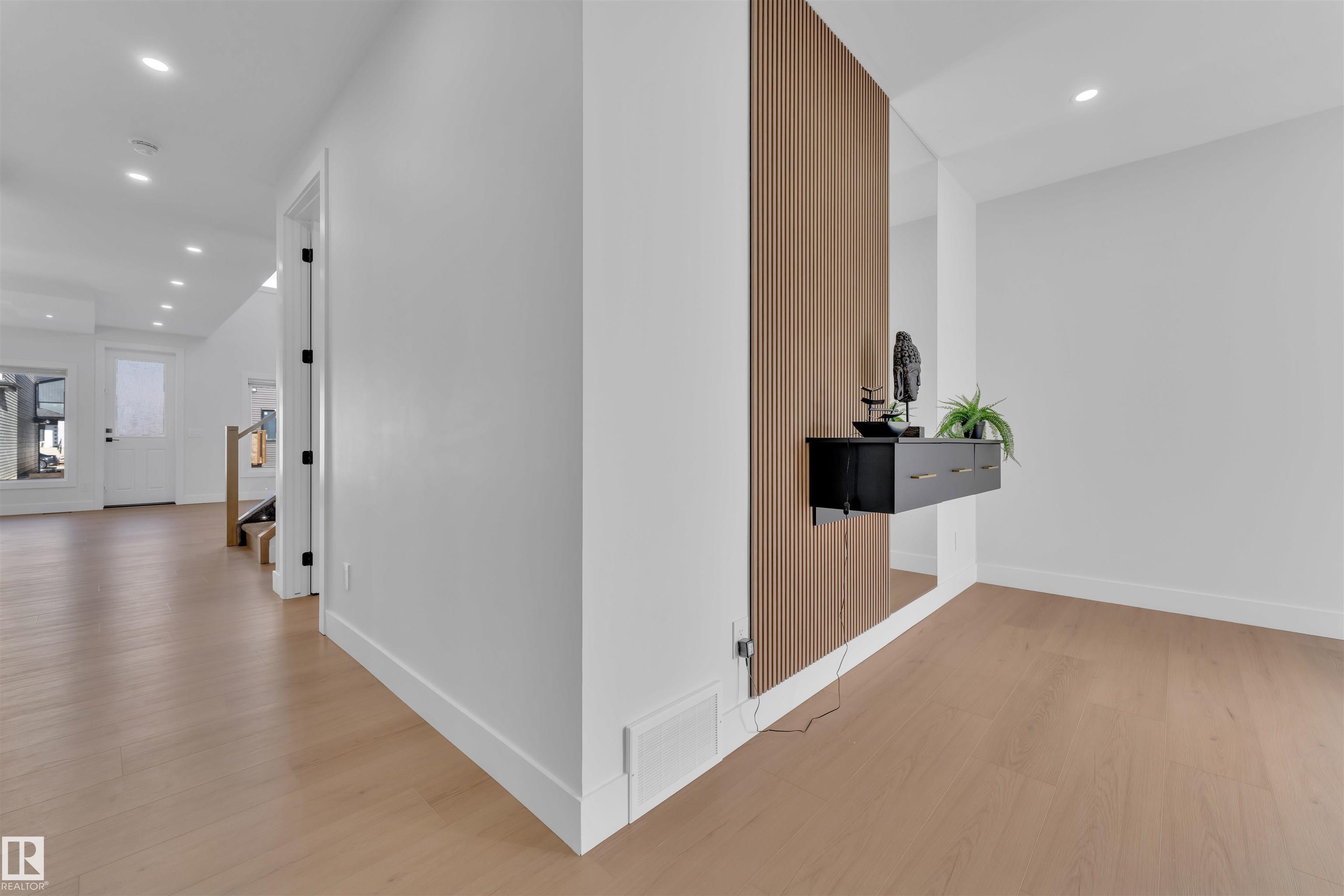 Photo 11 at 121 29a Street SW, Alces, Edmonton