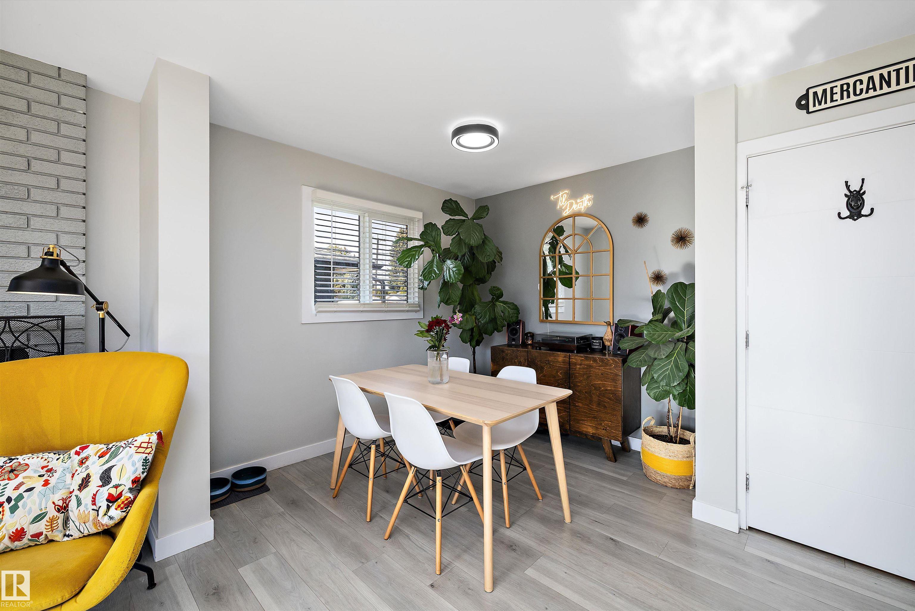 Photo 12 at 6304 94a Avenue NW, Ottewell, Edmonton