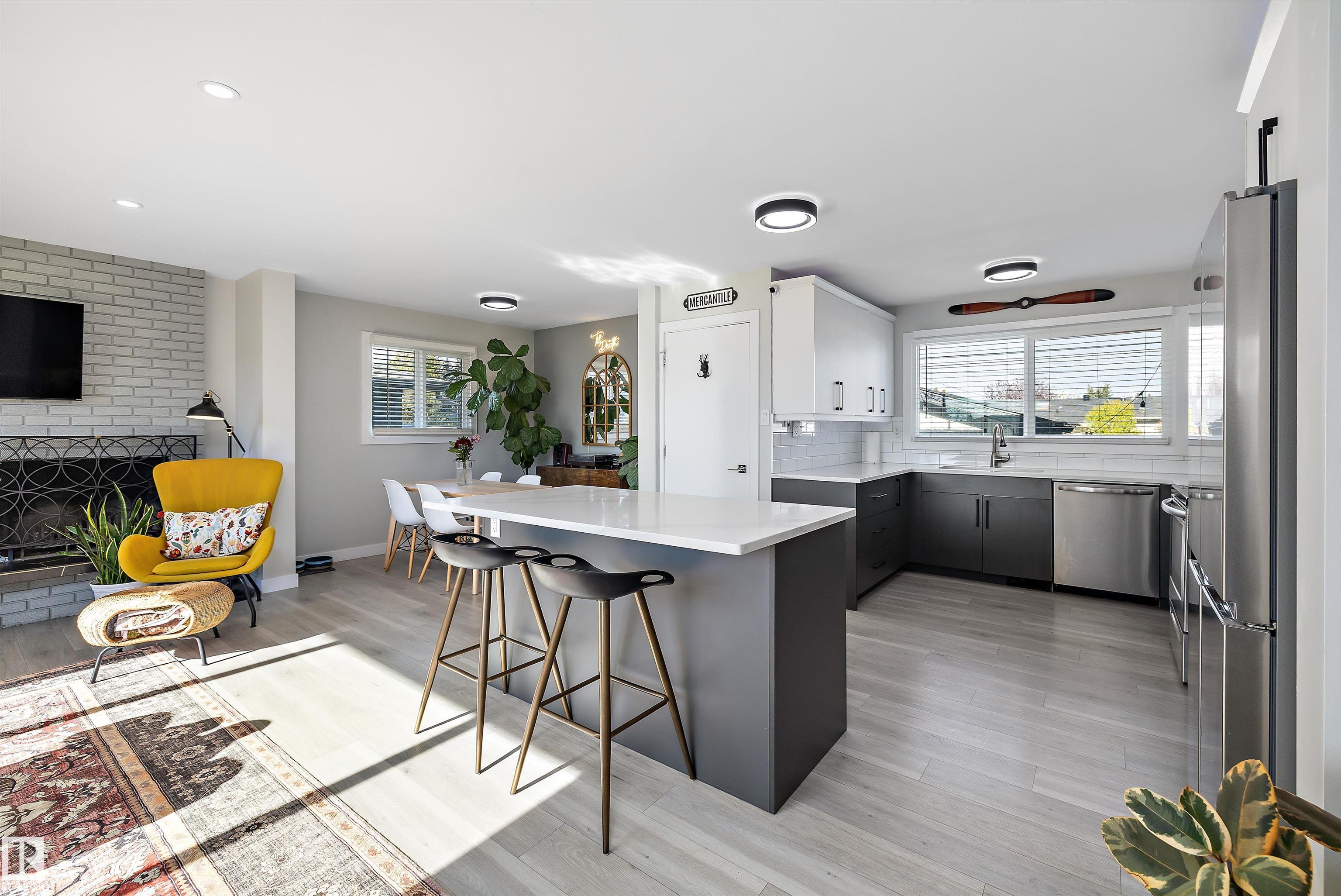 Photo 16 at 6304 94a Avenue NW, Ottewell, Edmonton