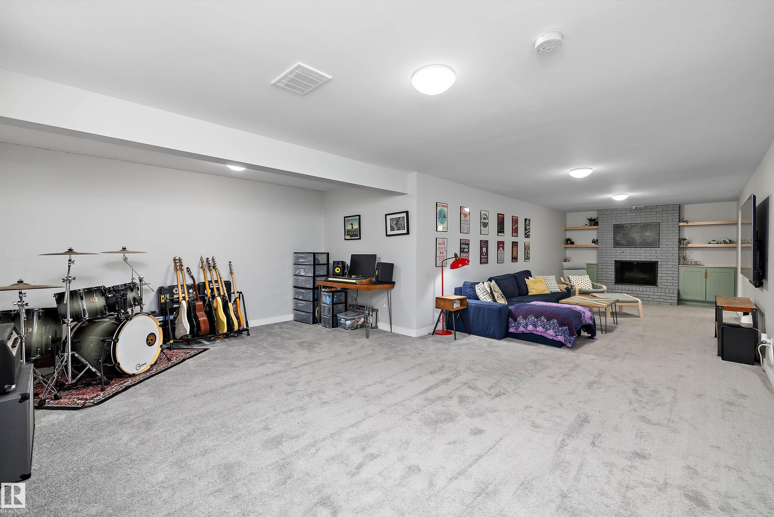 Photo 35 at 6304 94a Avenue NW, Ottewell, Edmonton