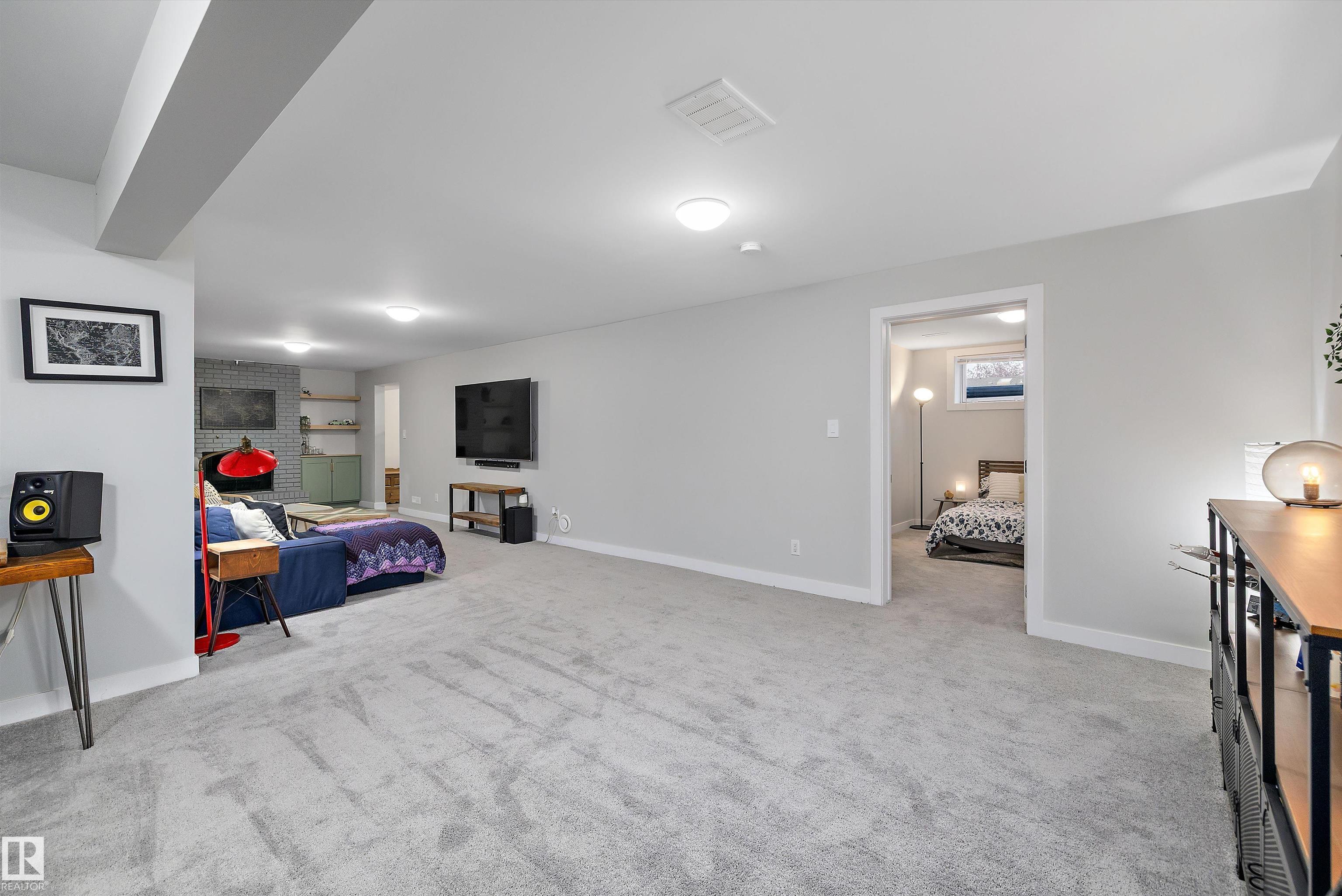 Photo 36 at 6304 94a Avenue NW, Ottewell, Edmonton