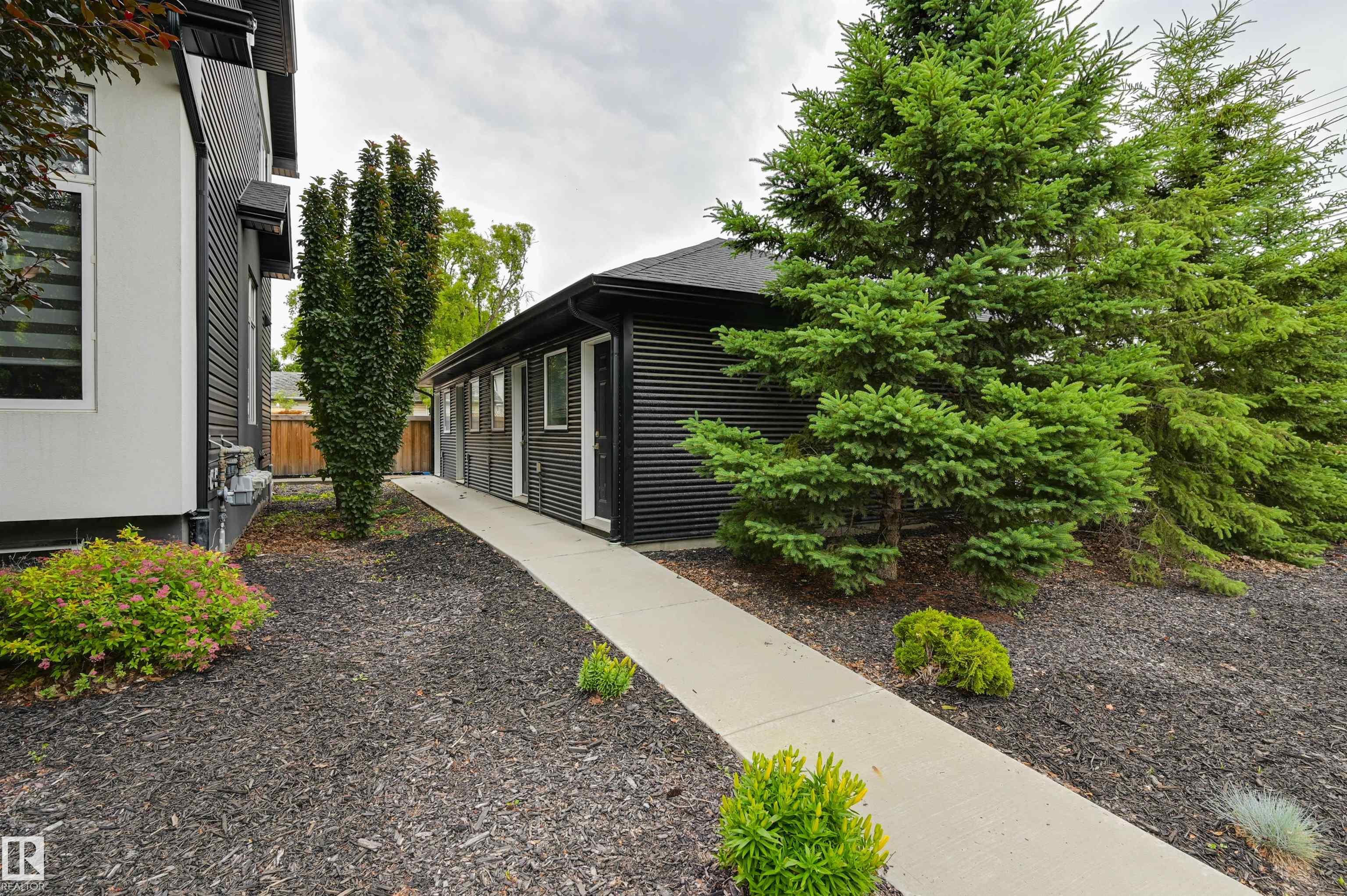 Photo 35 at 14916 108 Avenue NW, High Park, Edmonton