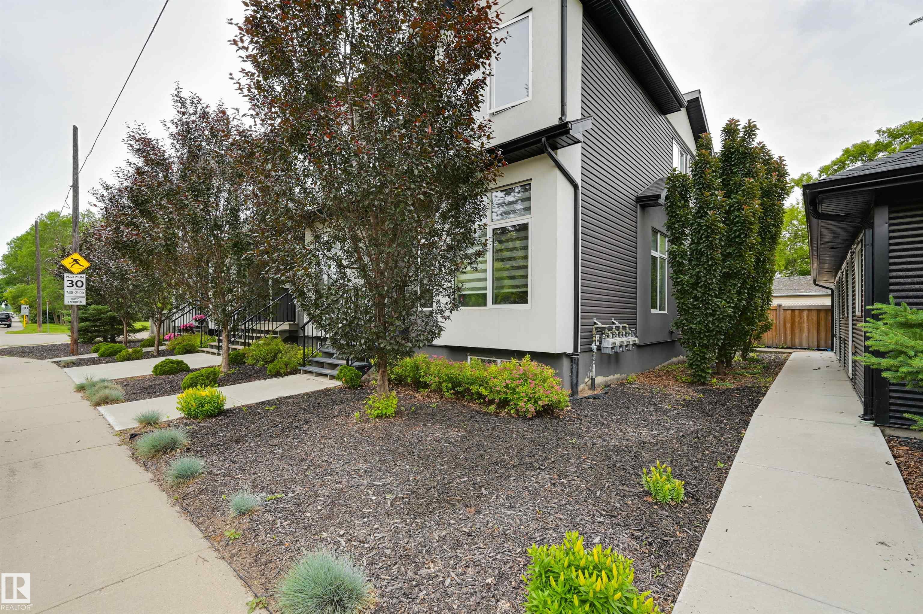 Photo 37 at 14916 108 Avenue NW, High Park, Edmonton