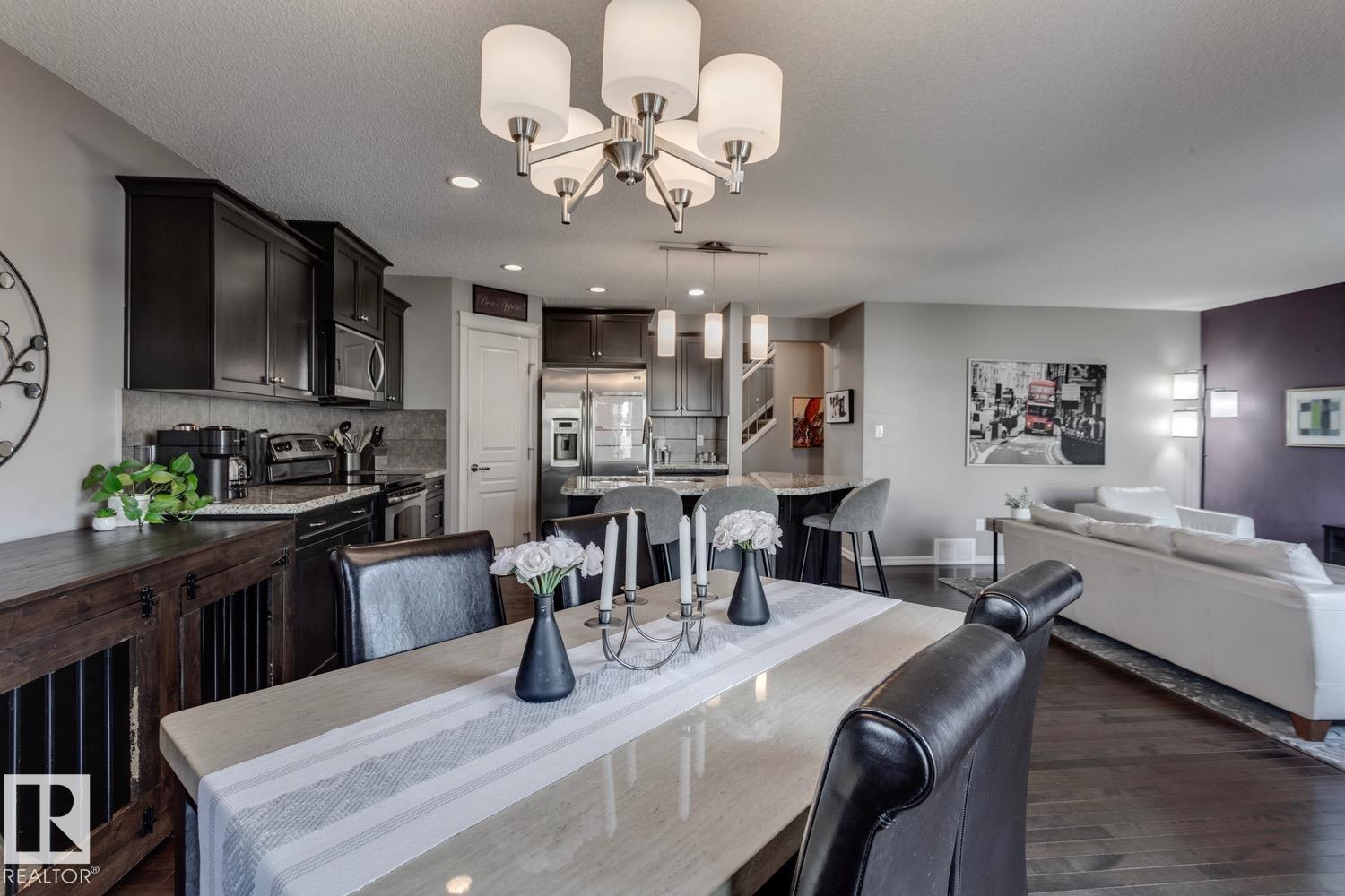 Photo 10 at 4109 Charles Link SW, Chappelle Area, Edmonton