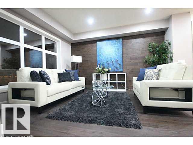 Photo 3 at 11333 76 Avenue NW, McKernan, Edmonton