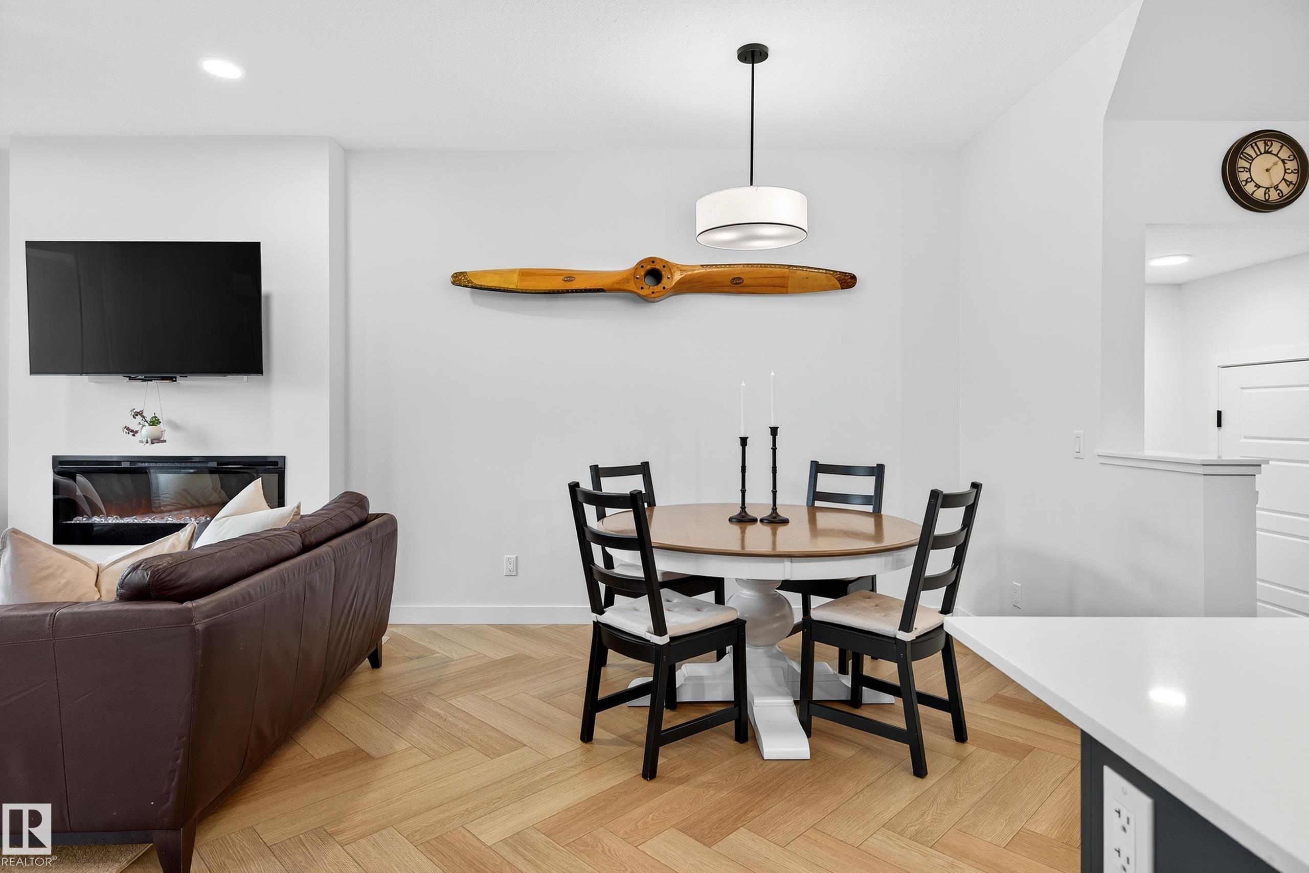 Photo 16 at 3847 Chrustawka Place SW, Chappelle Area, Edmonton