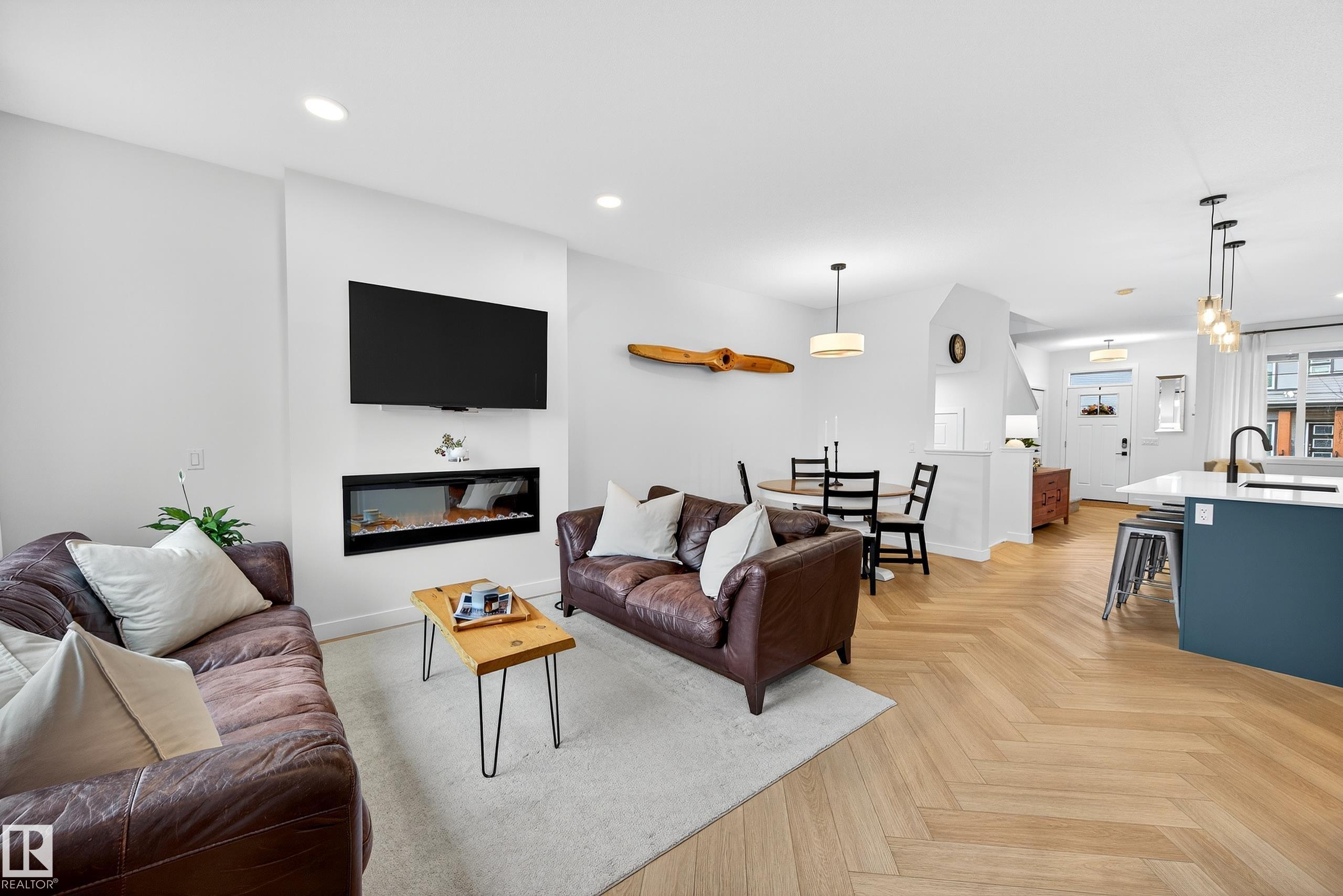 Photo 21 at 3847 Chrustawka Place SW, Chappelle Area, Edmonton