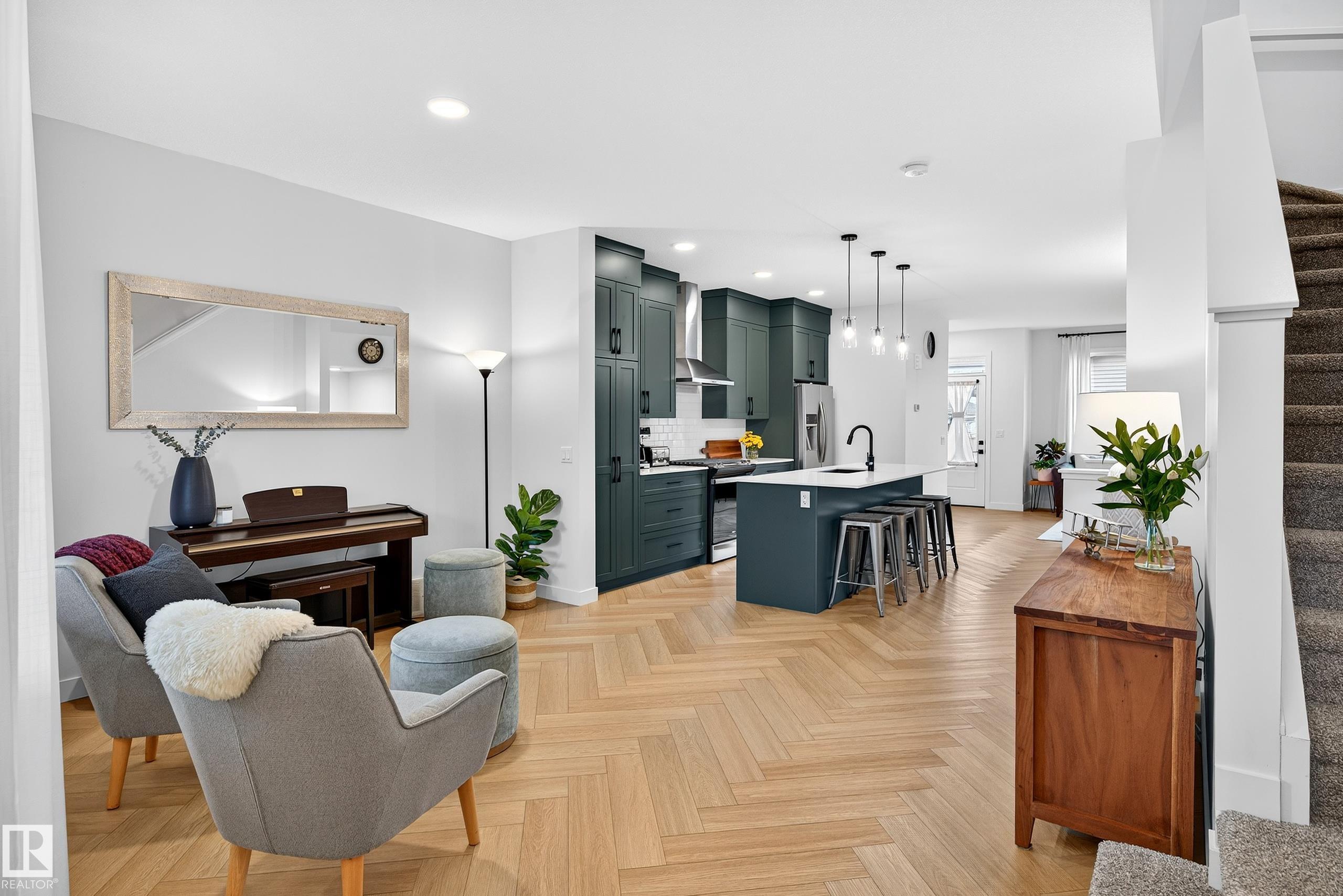 Photo 7 at 3847 Chrustawka Place SW, Chappelle Area, Edmonton