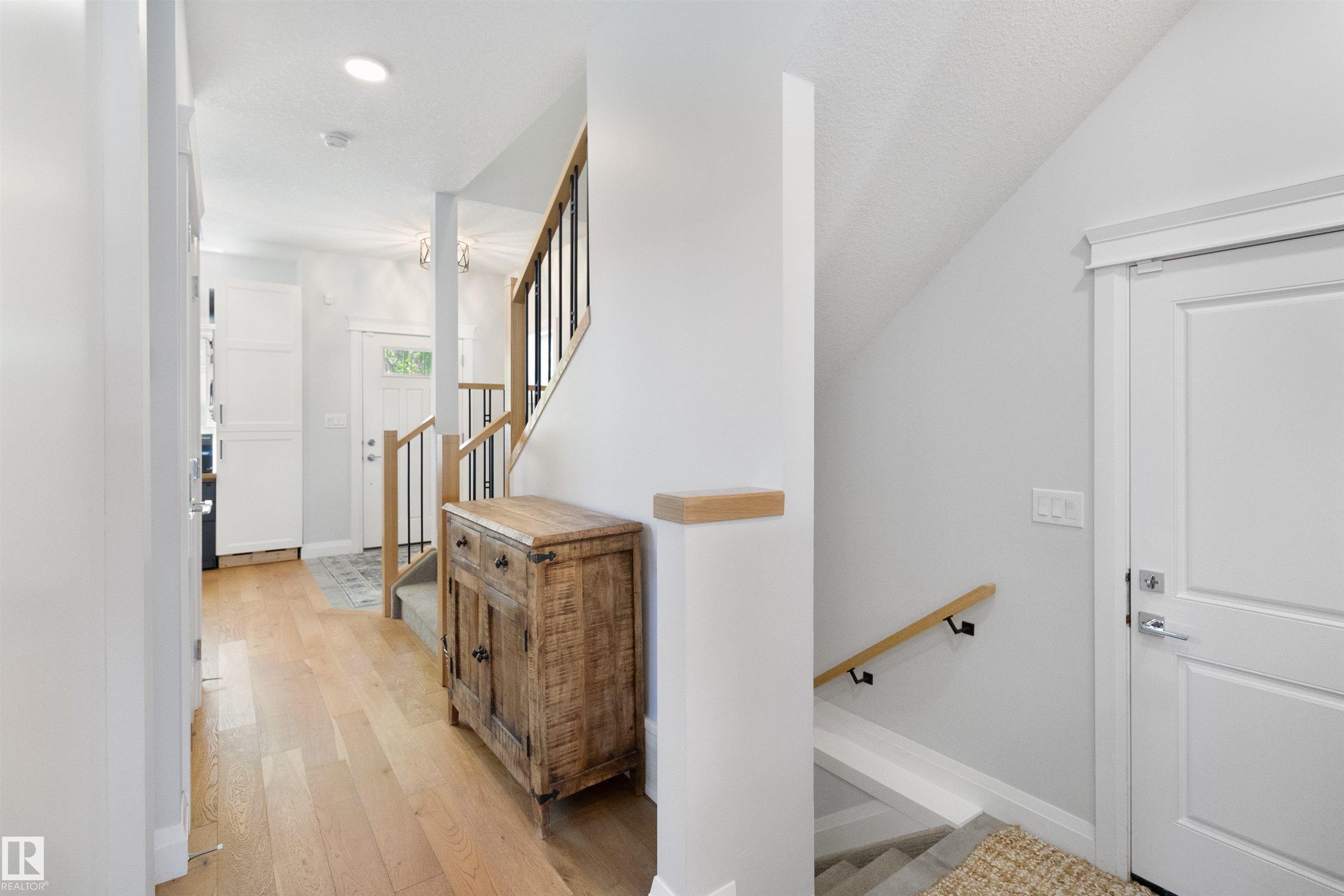 Photo 28 at 8534 81 Avenue NW, King Edward Park, Edmonton