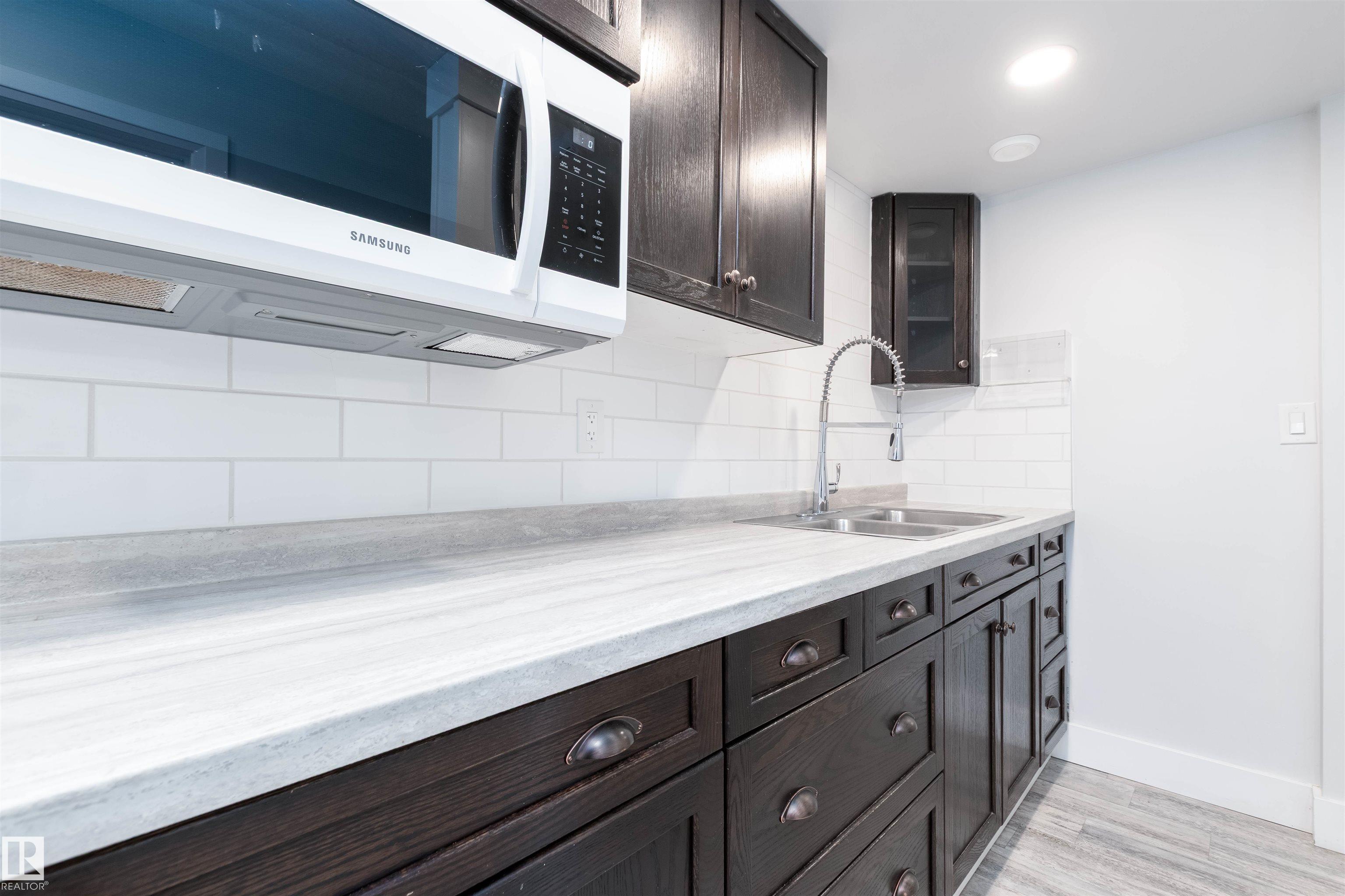 Photo 31 at 8534 81 Avenue NW, King Edward Park, Edmonton