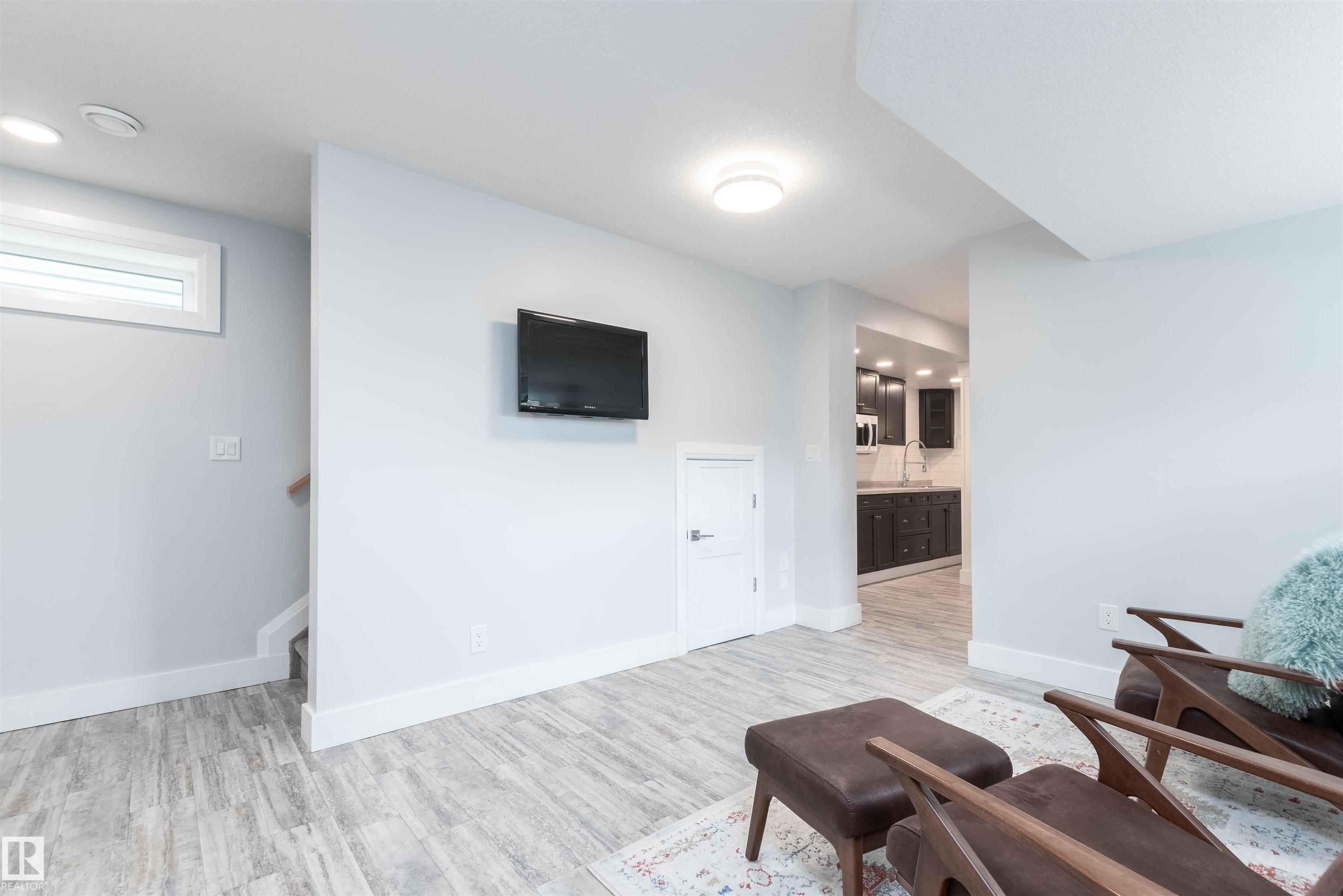 Photo 36 at 8534 81 Avenue NW, King Edward Park, Edmonton