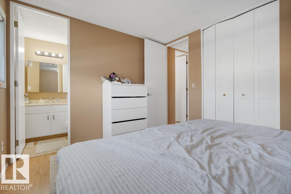 Photo 16 at 10627 168 Avenue NW, Baturyn, Edmonton