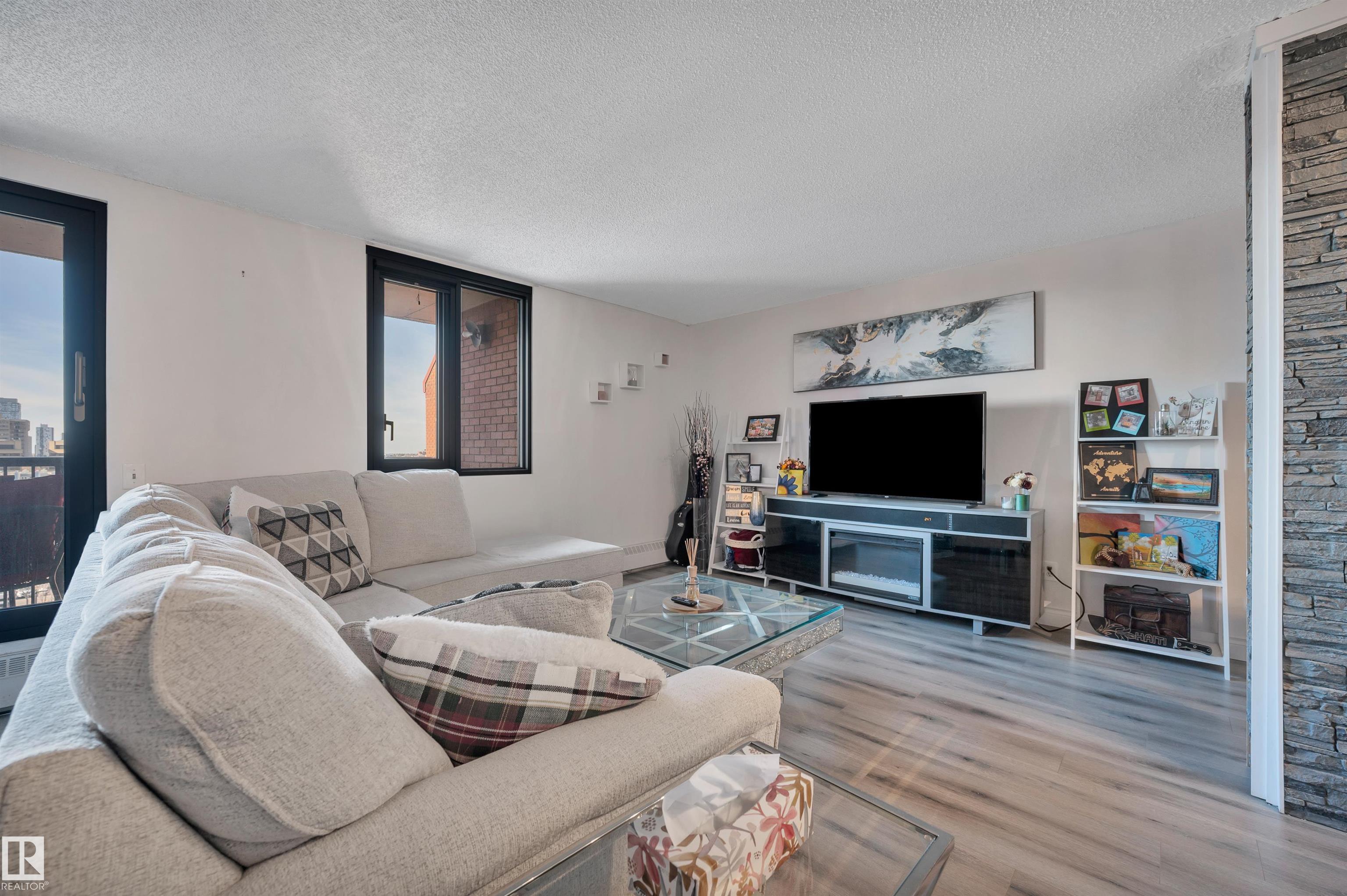 Photo 14 at 802 - 10145 109 Street NW, Downtown, Edmonton