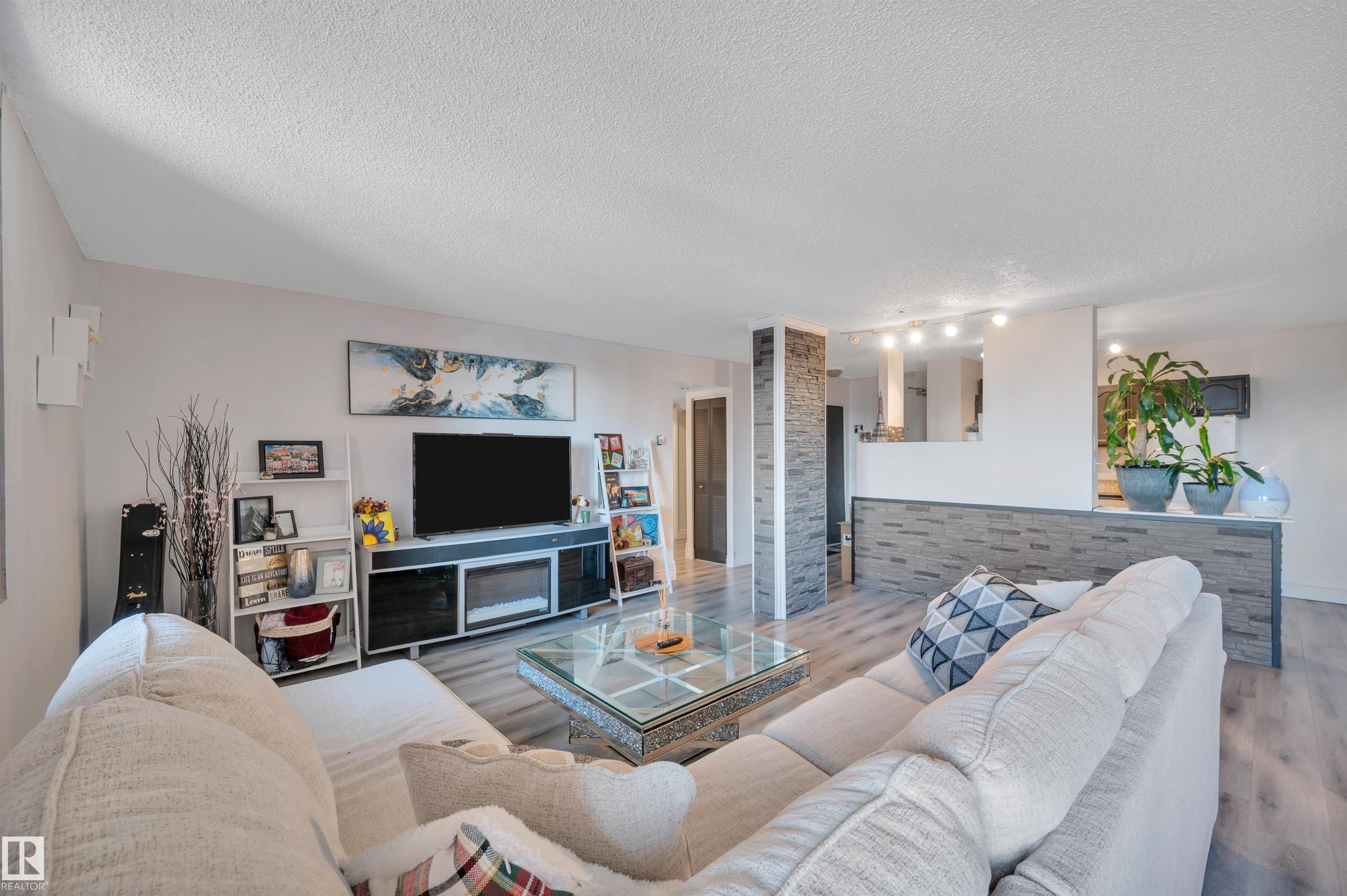 Photo 15 at 802 - 10145 109 Street NW, Downtown, Edmonton