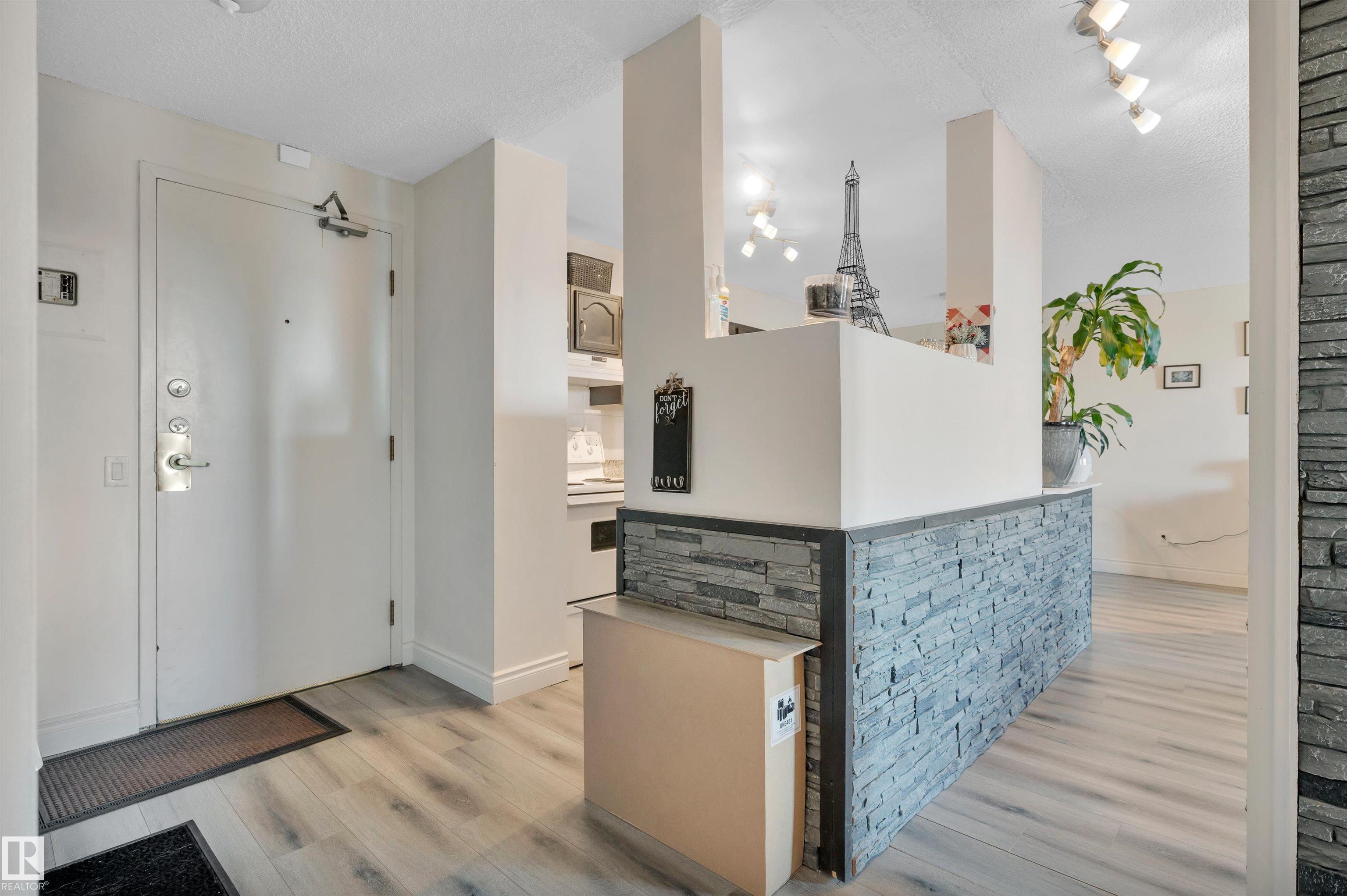 Photo 4 at 802 - 10145 109 Street NW, Downtown, Edmonton