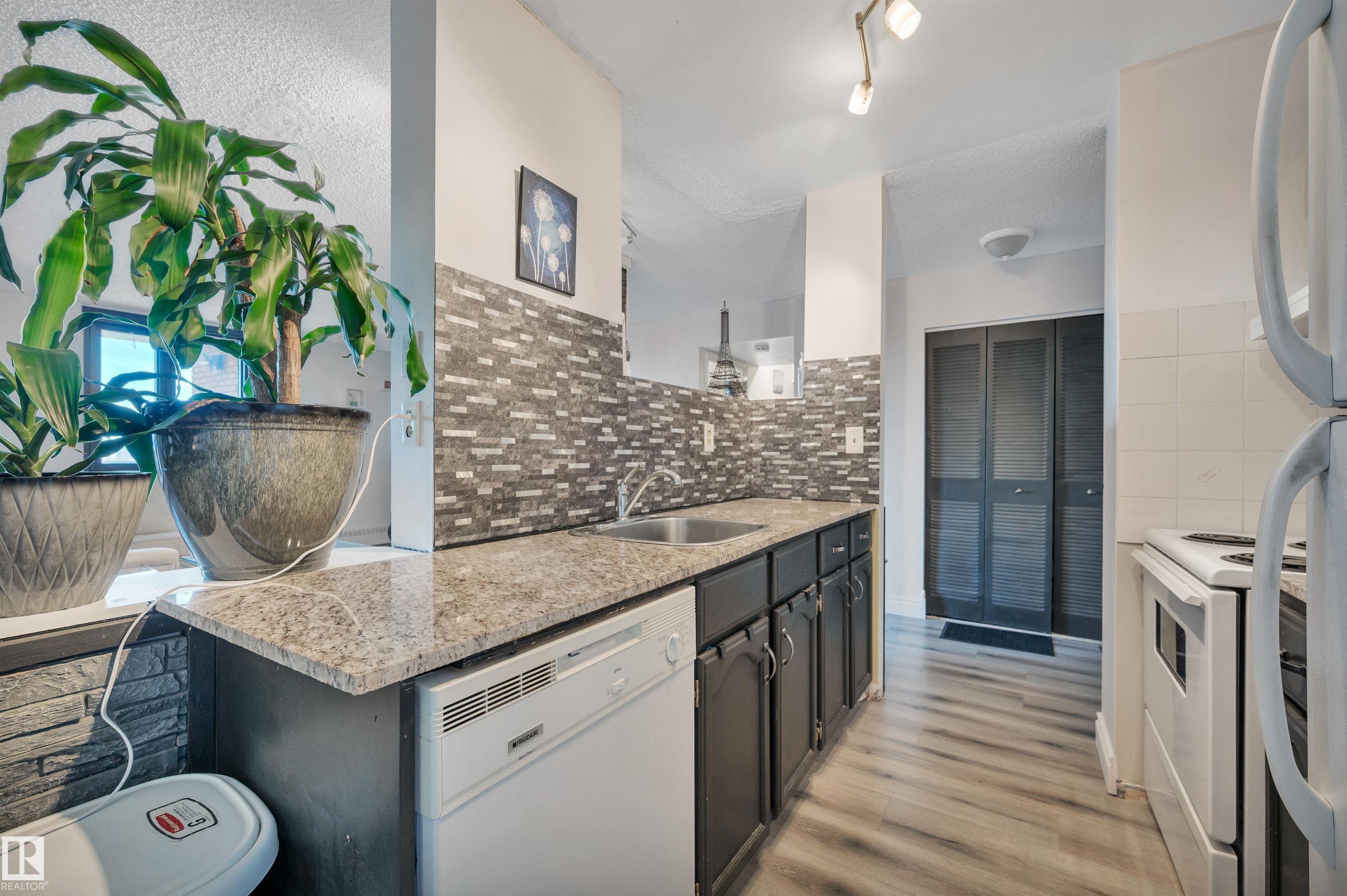 Photo 8 at 802 - 10145 109 Street NW, Downtown, Edmonton