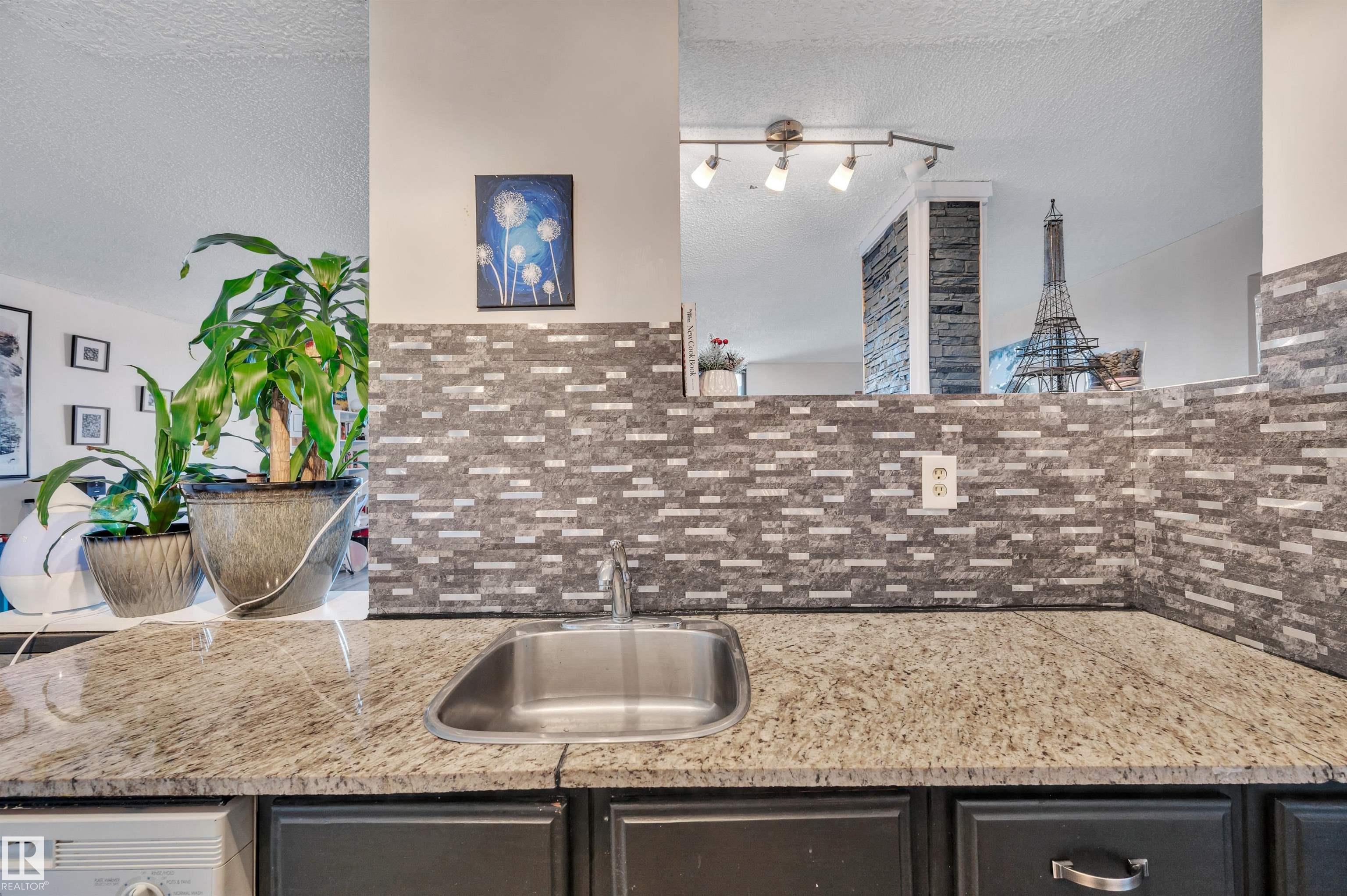 Photo 9 at 802 - 10145 109 Street NW, Downtown, Edmonton