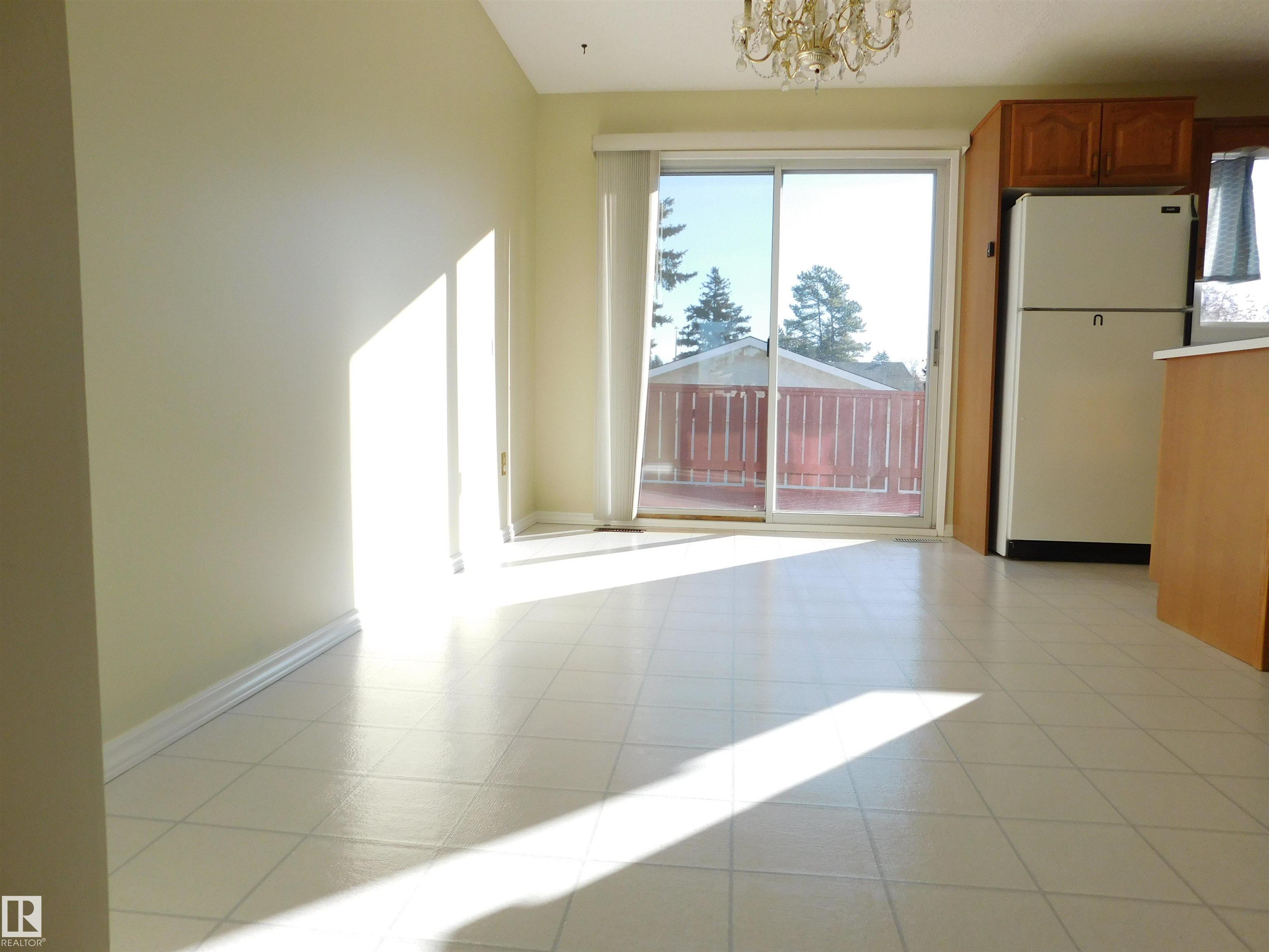 Photo 13 at 9311 187 Street NW, Belmead, Edmonton