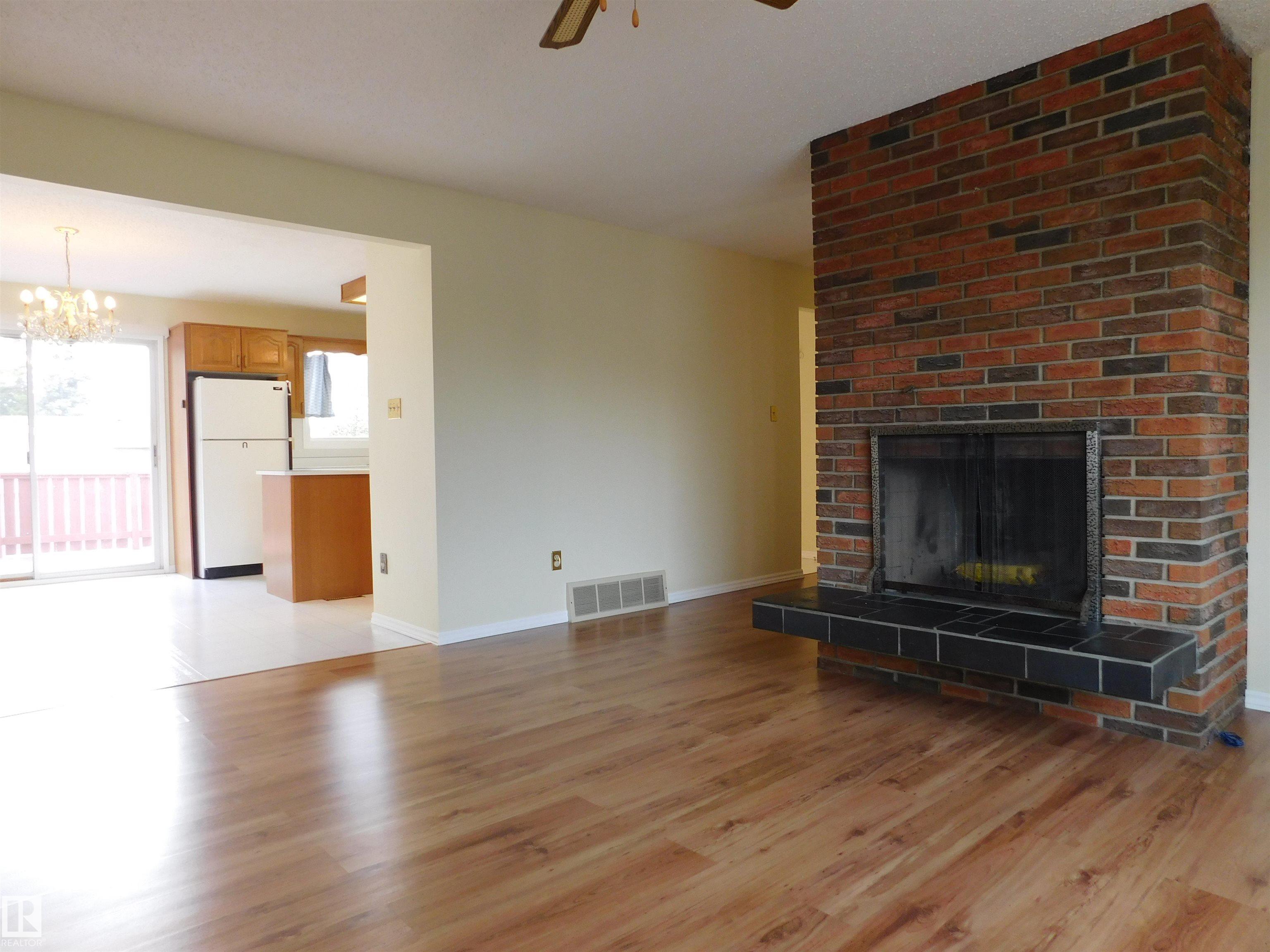 Photo 15 at 9311 187 Street NW, Belmead, Edmonton